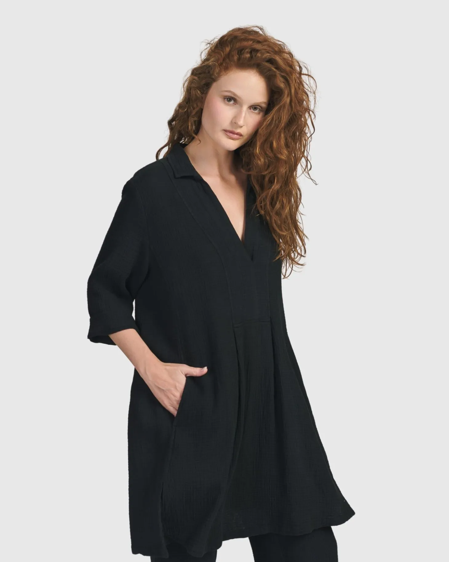 Women Alembika Recreation Tunic Top, Black