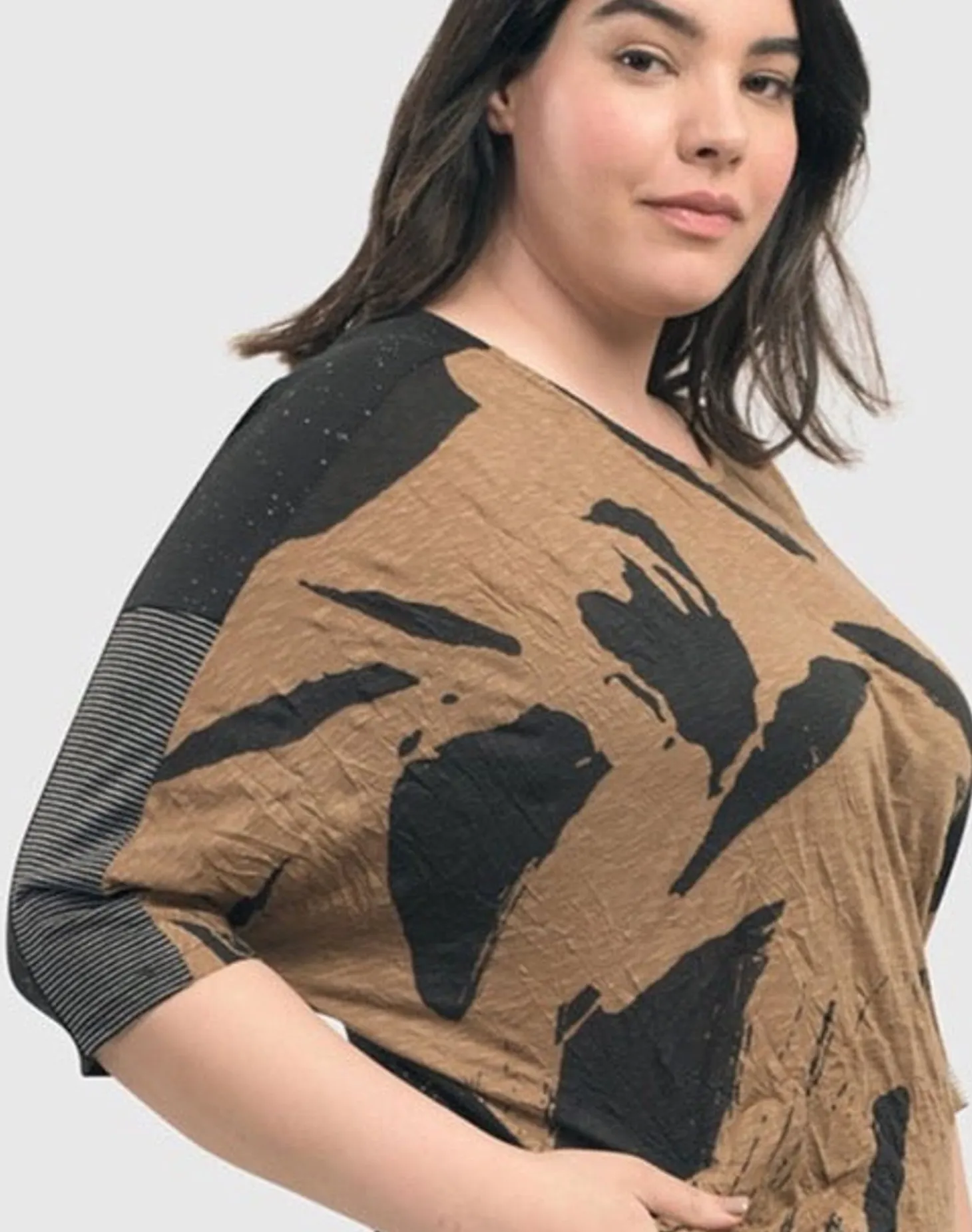 Women Alembika Ru Crinkle Dolman Top, Sepia