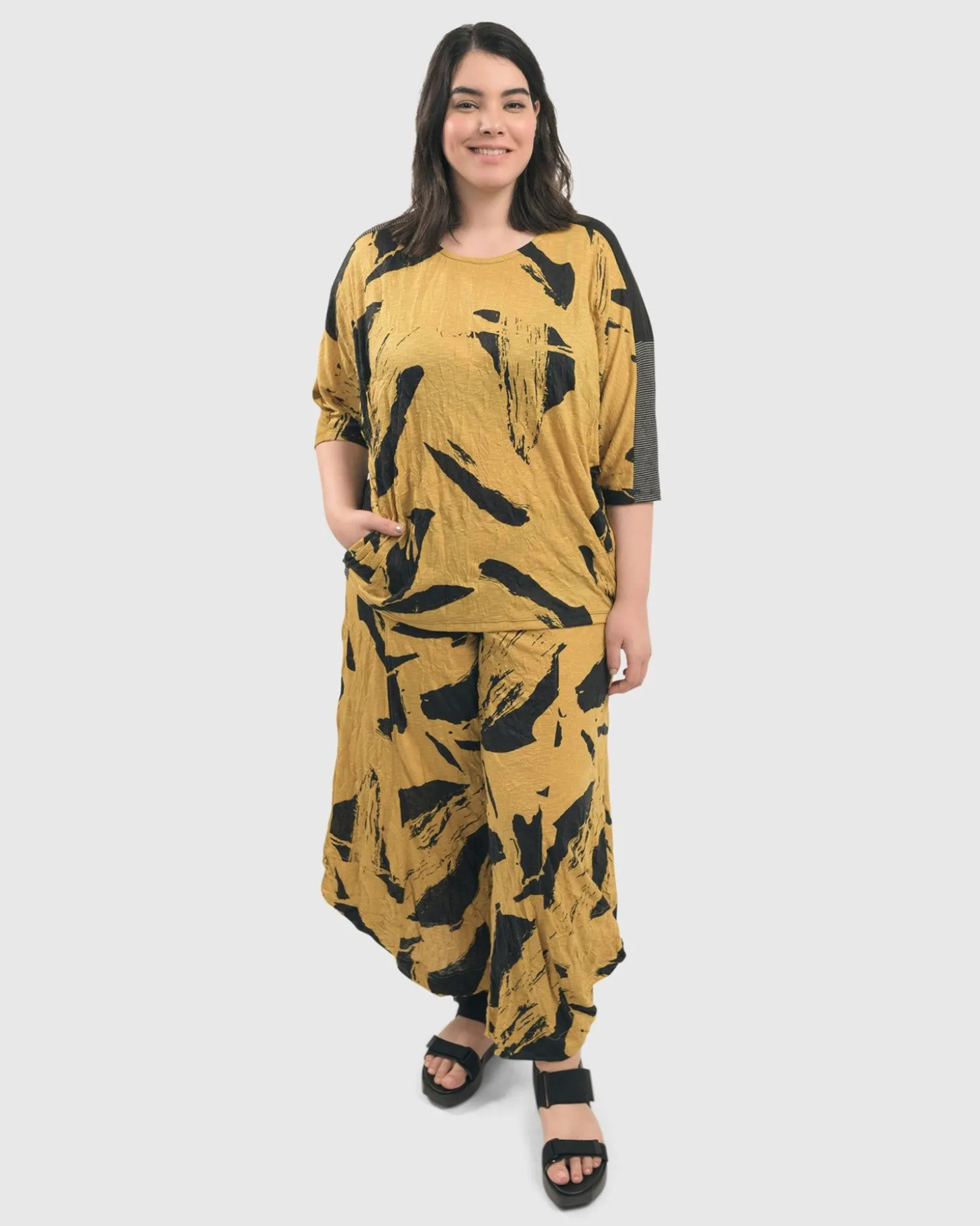 Women Alembika Ru Crinkle Dolman Top, Yellow