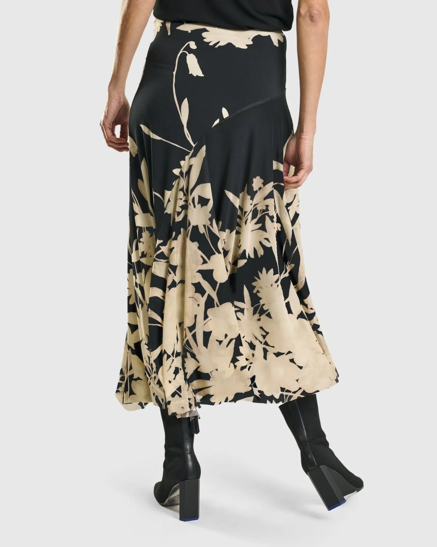 Women Alembika Secret Garden Swing Skirt, Floral