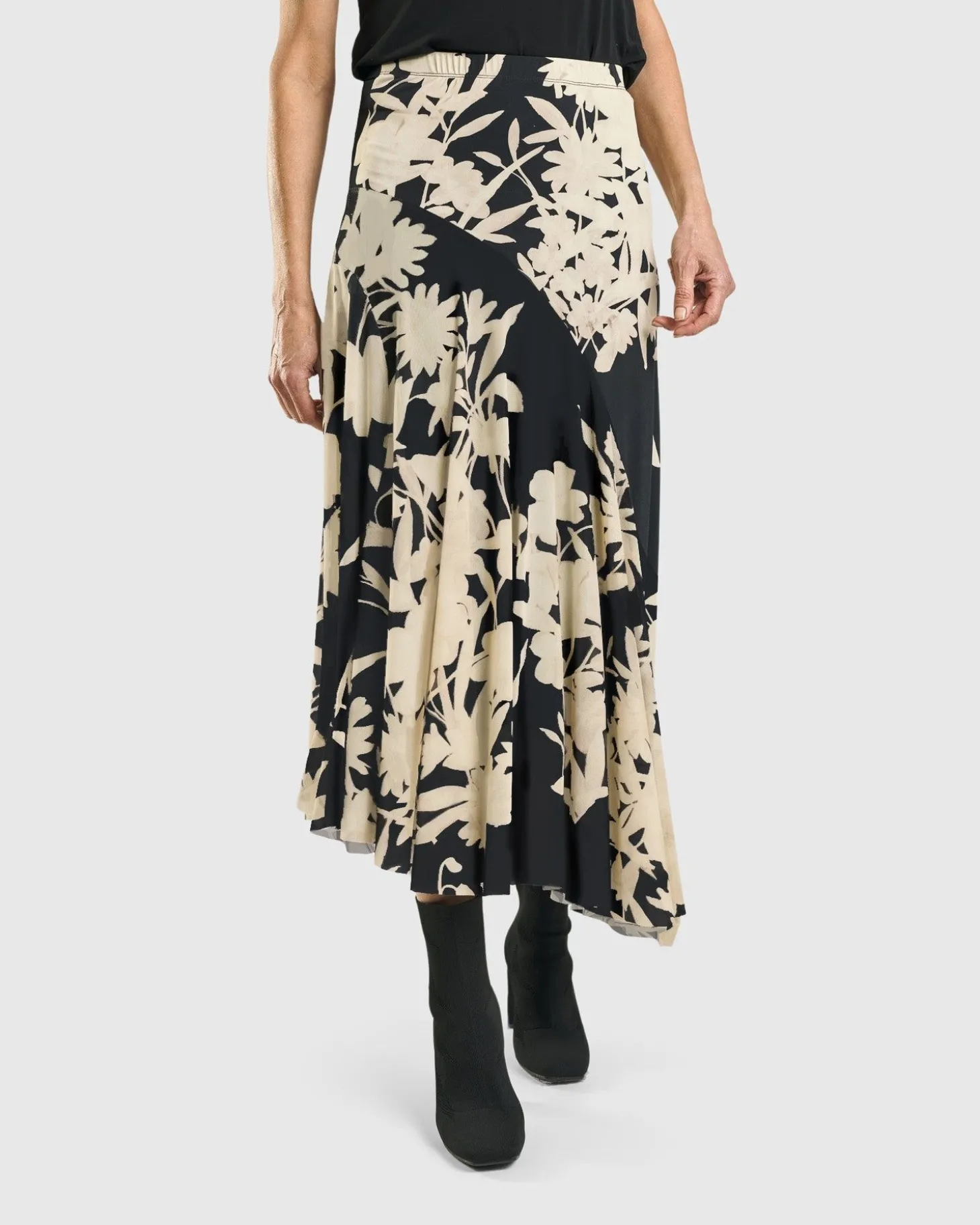 Women Alembika Secret Garden Swing Skirt, Floral