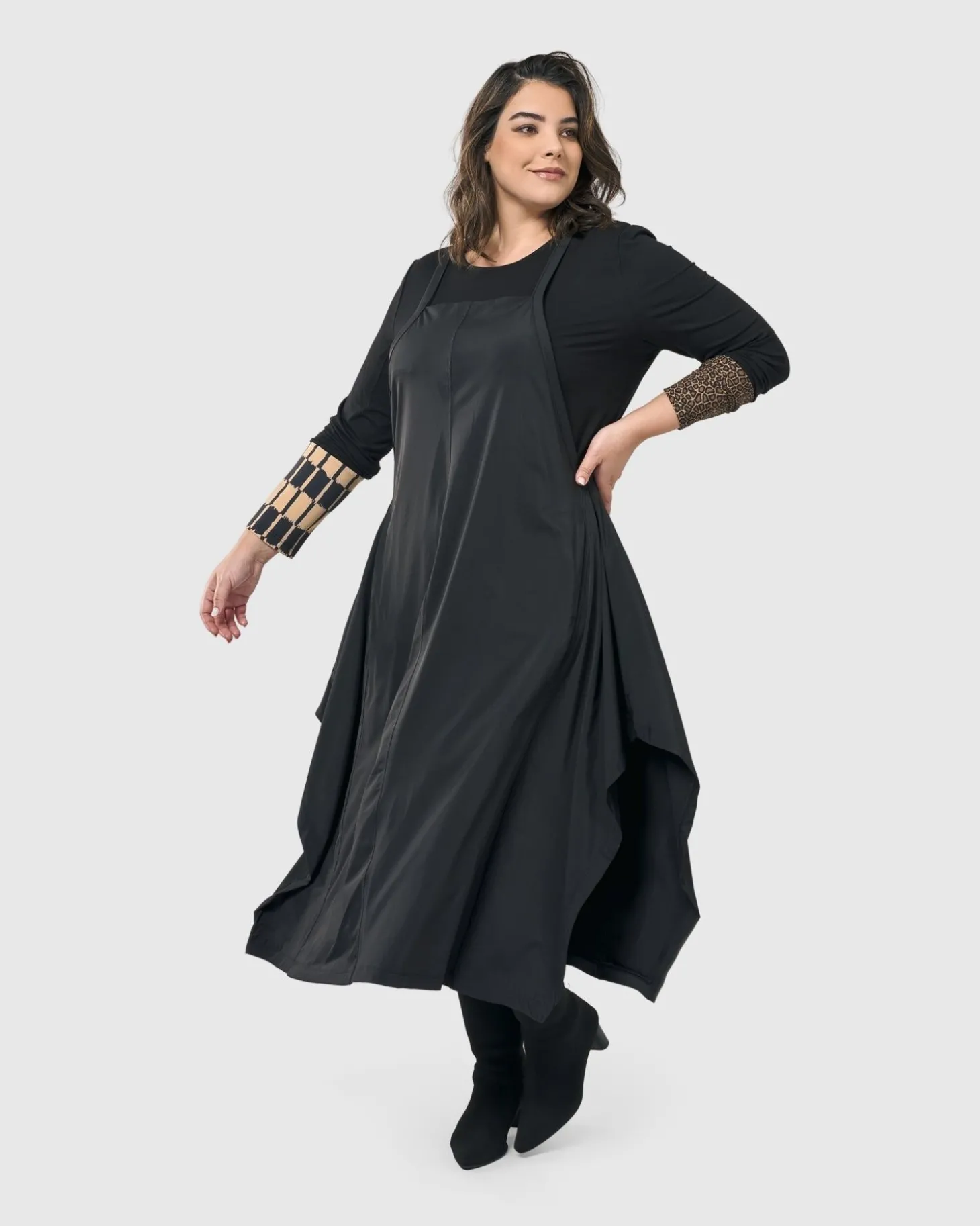 Women Alembika Shelley Apron Dress, Black