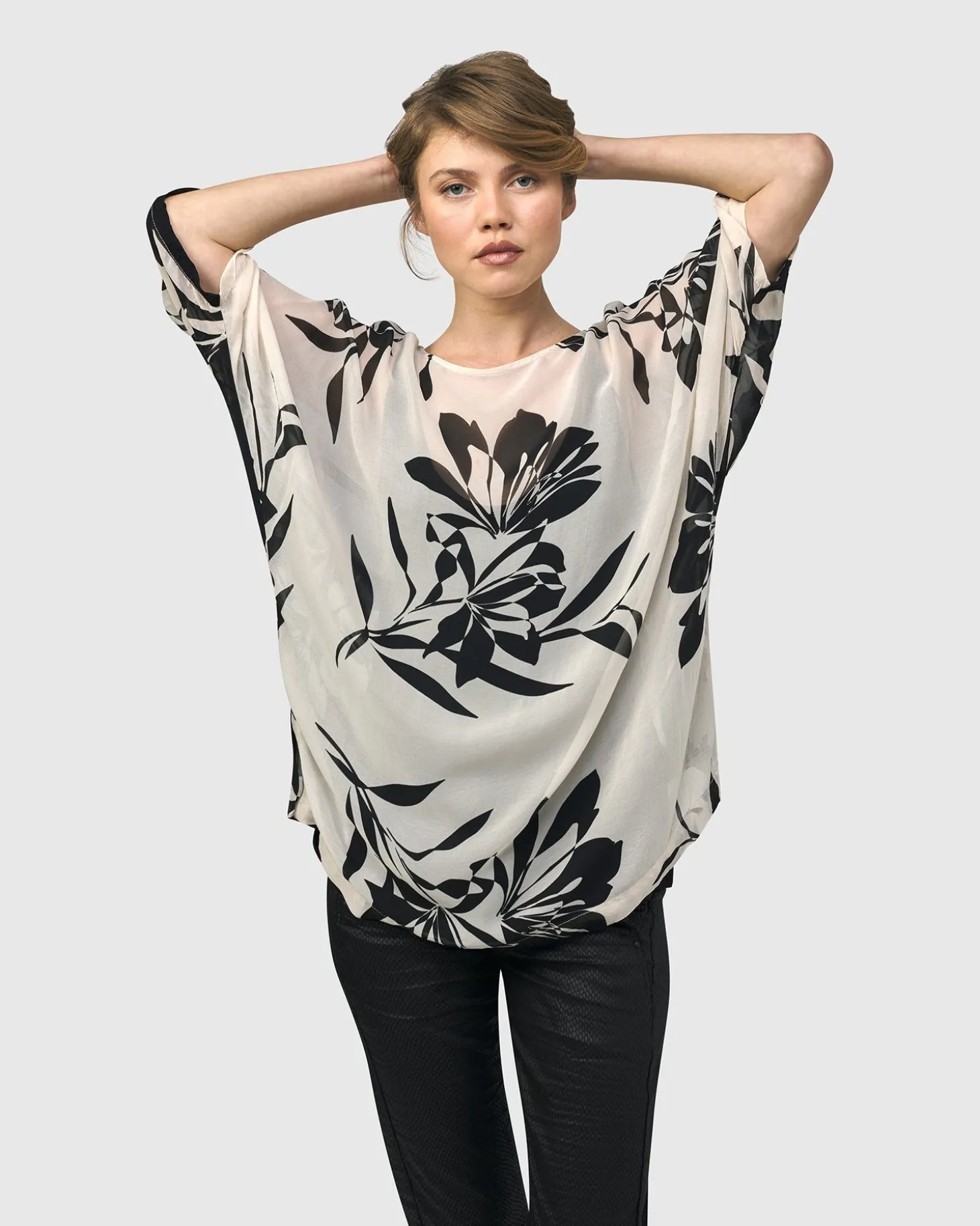 Women Alembika Sitting Poolside Tunic Top, Floral
