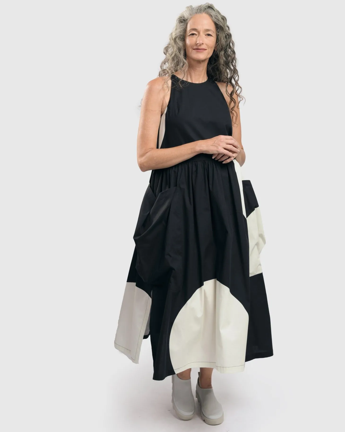 Women Alembika Sleeveless Maxi Dress, Black