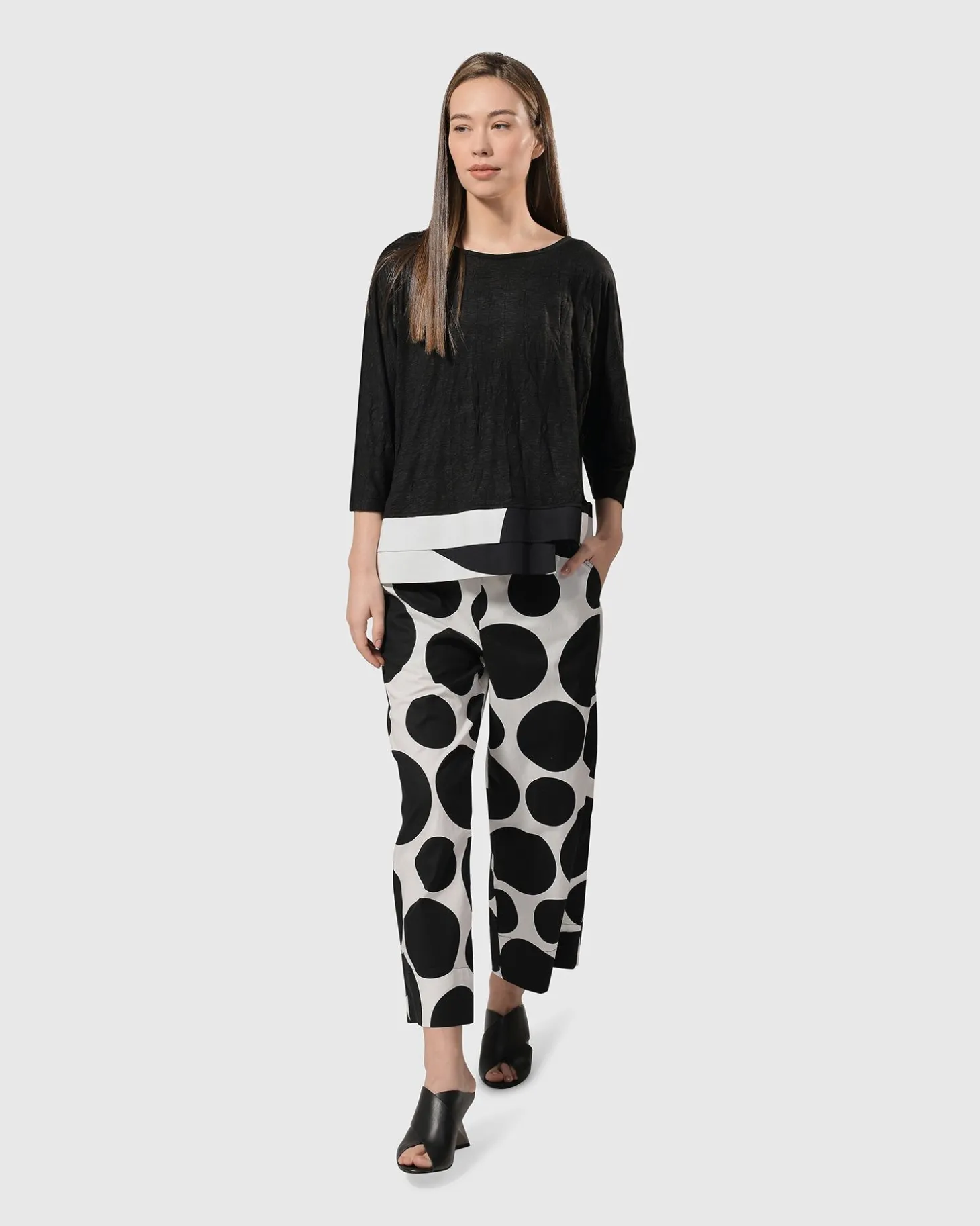 Women Alembika Solo Cropped Pants, Bubbles