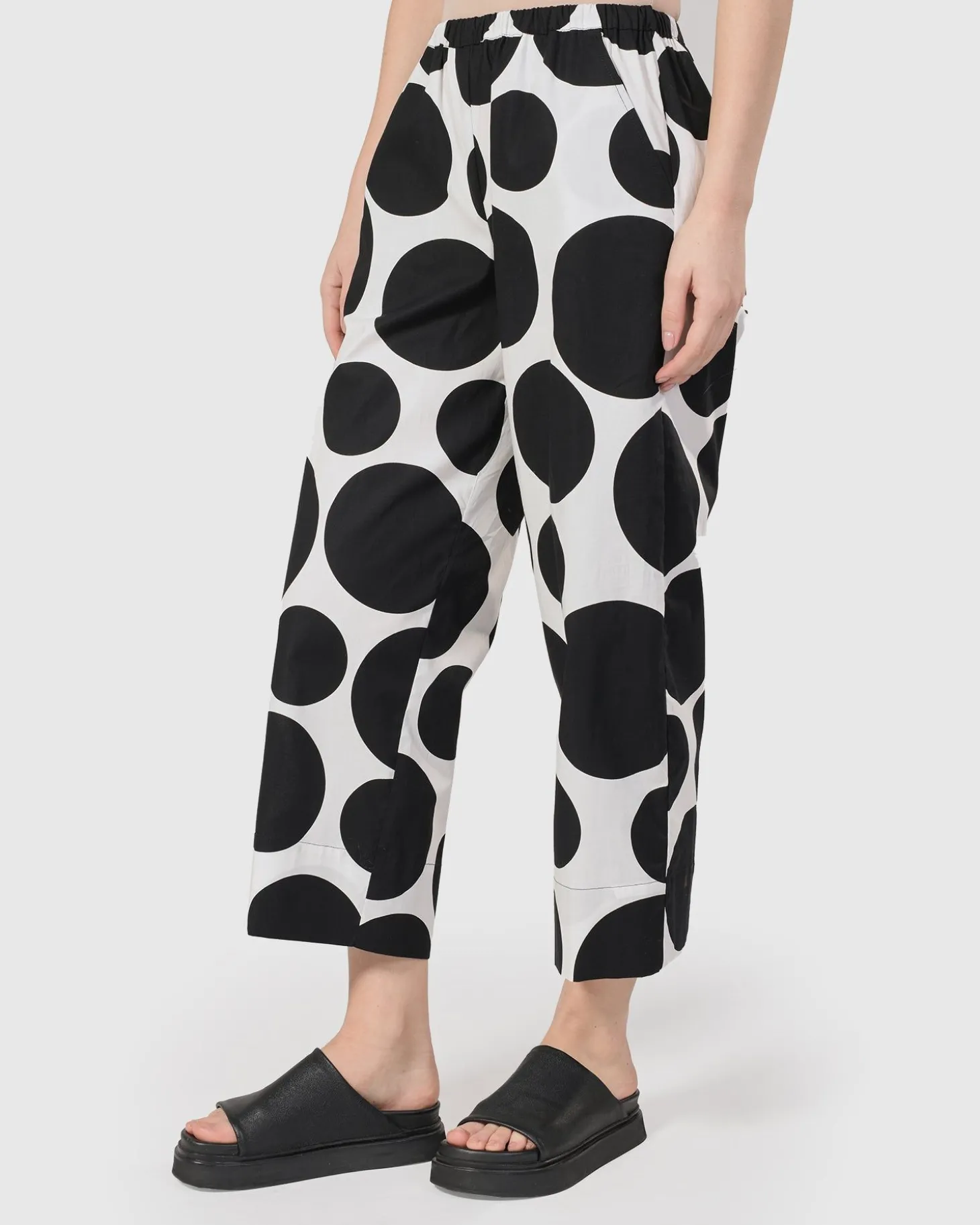 Women Alembika Solo Cropped Pants, Bubbles