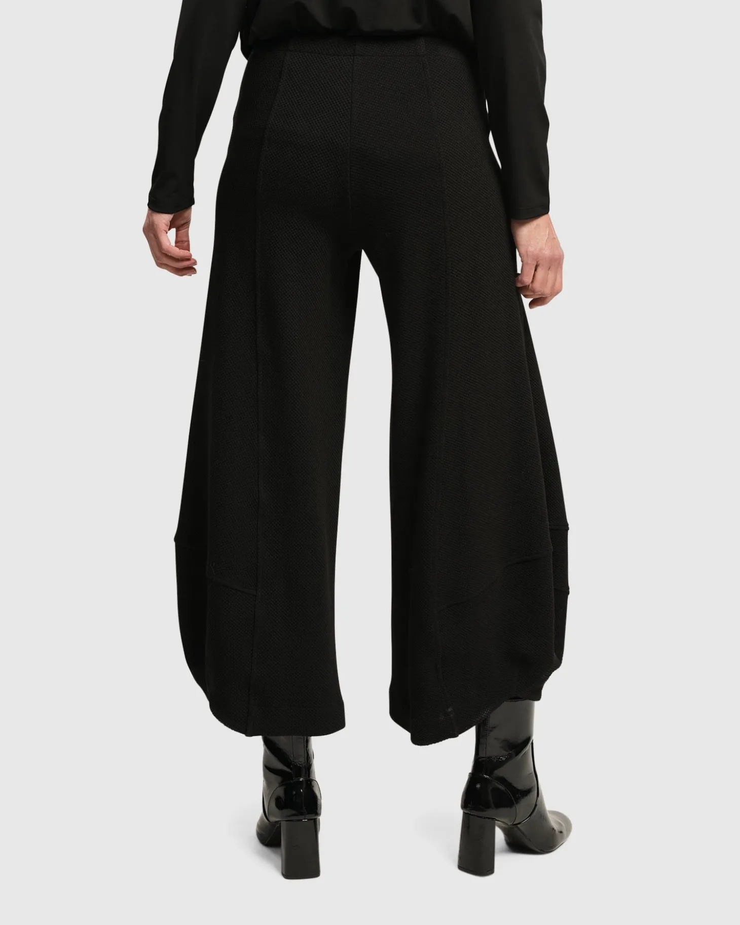 Women Alembika Superb Waffle Weave Punto Pants, Black