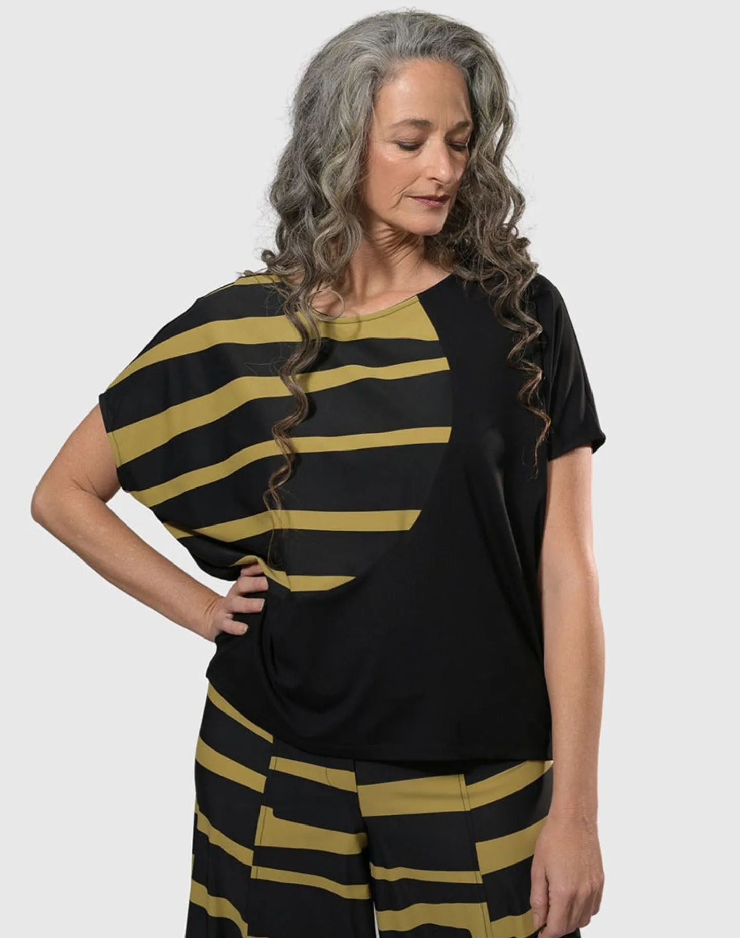 Women Alembika Tekbika Bliss Boxy Top, Dunes