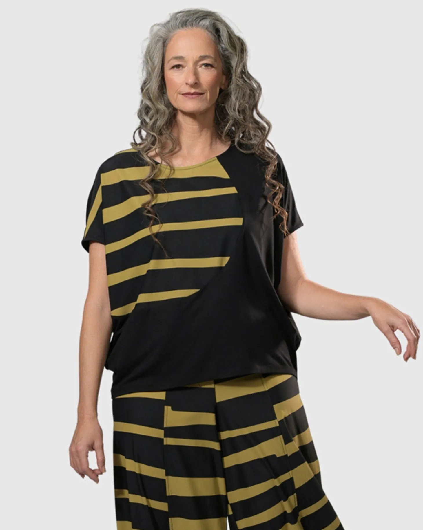 Women Alembika Tekbika Bliss Boxy Top, Dunes
