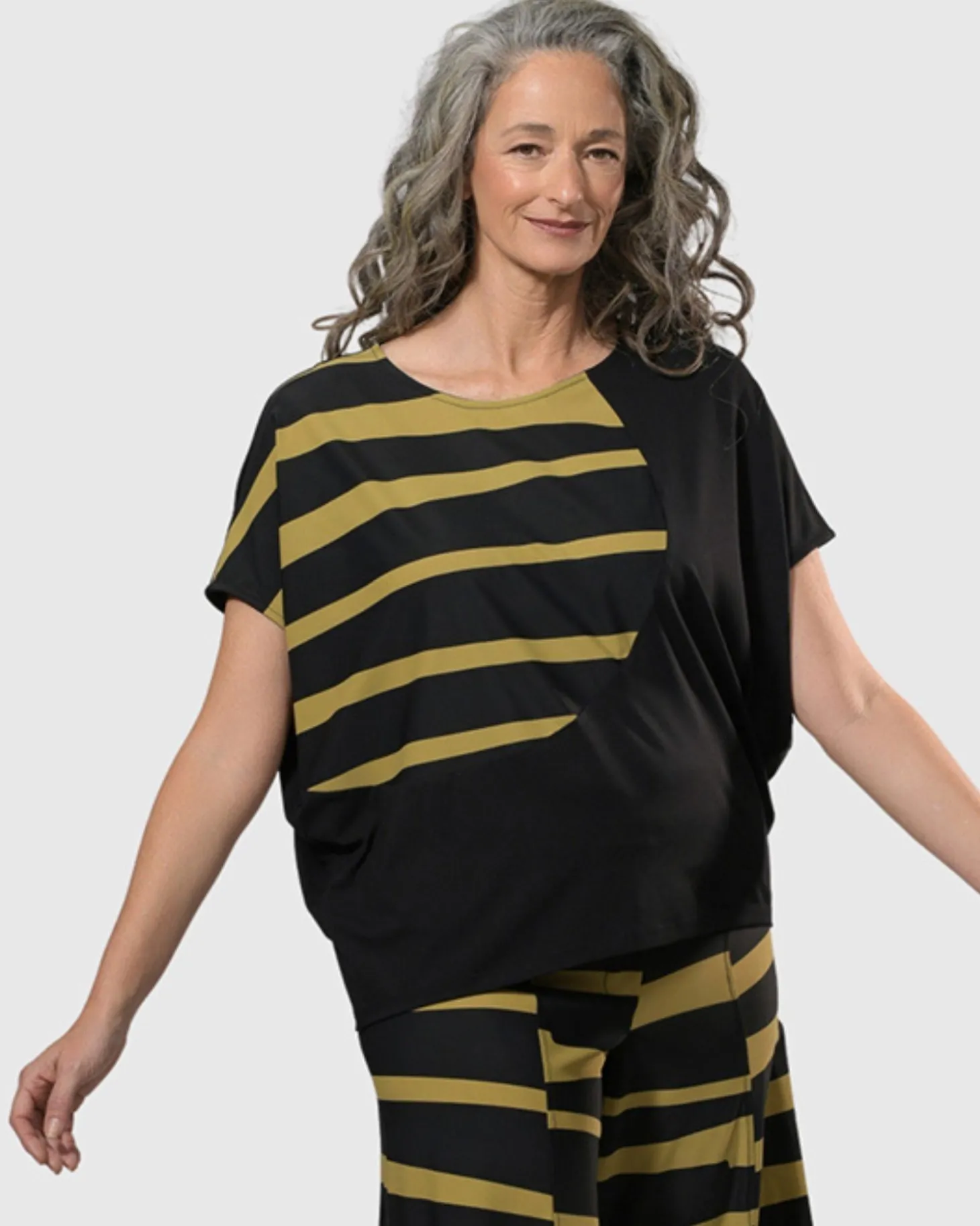 Women Alembika Tekbika Bliss Boxy Top, Dunes
