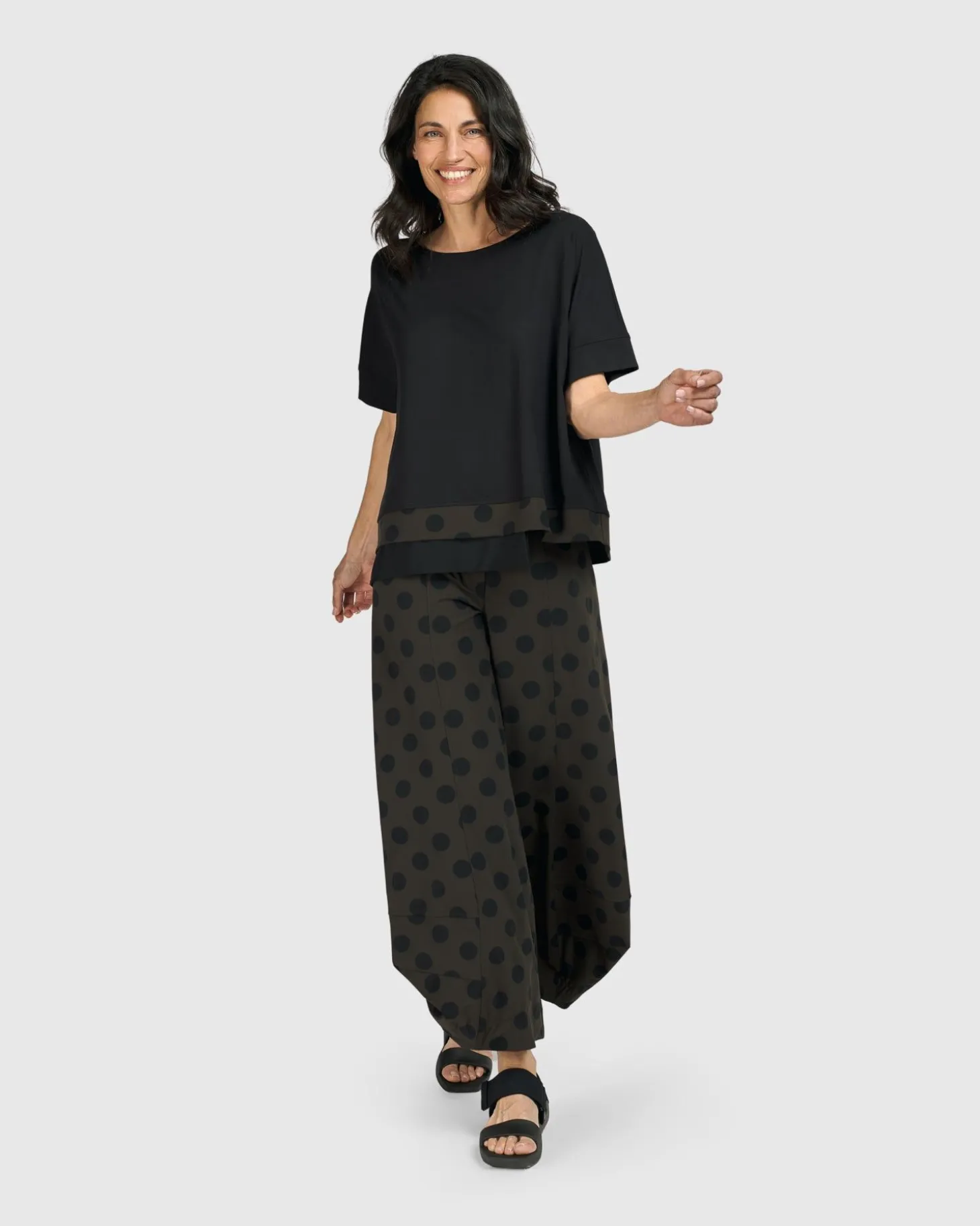Women Alembika Tekbika Dots Boxy Top, Khaki