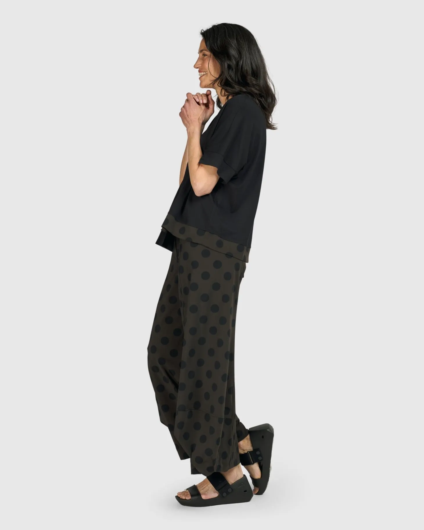 Women Alembika Tekbika Dots Boxy Top, Khaki