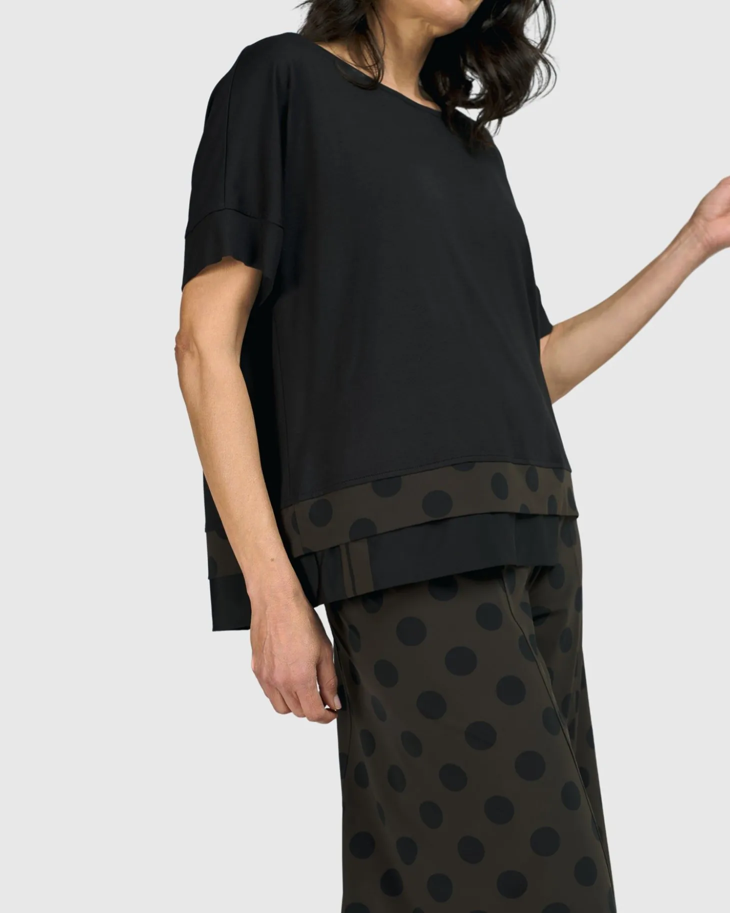 Women Alembika Tekbika Dots Boxy Top, Khaki