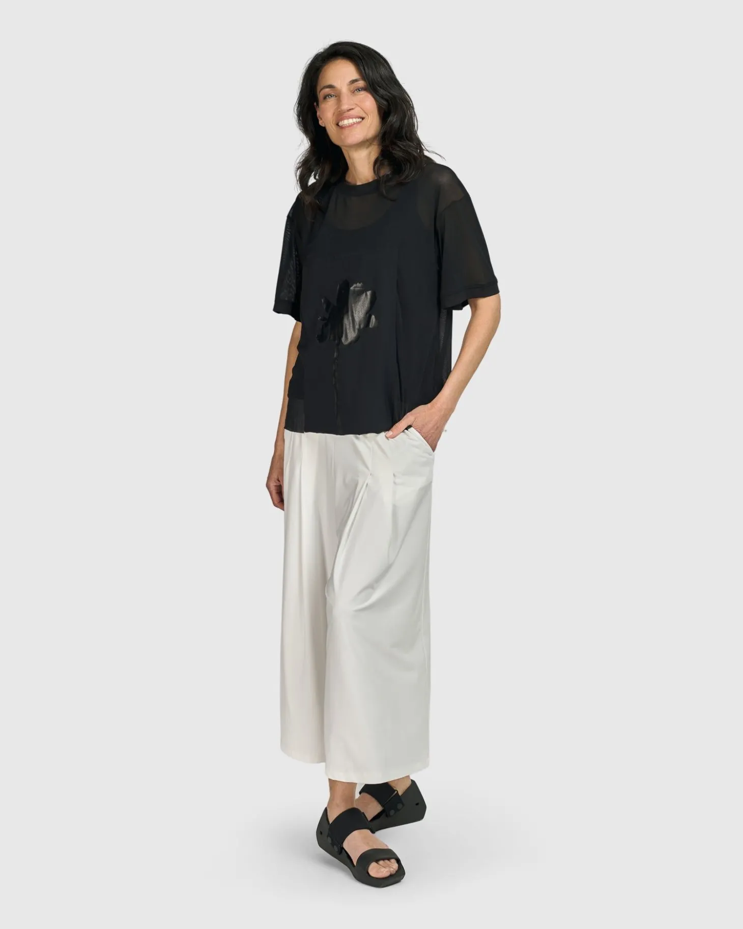Women Alembika Tekbika Edith Mesh Tee, Flower