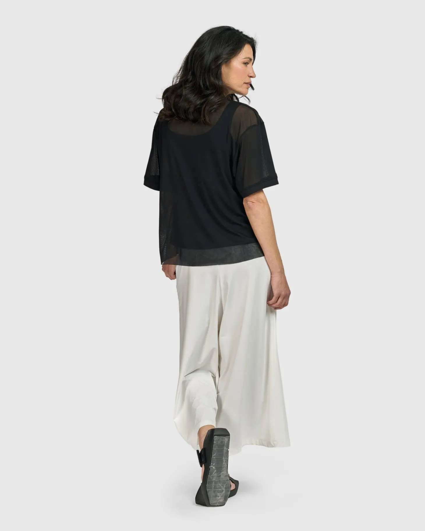 Women Alembika Tekbika Edith Mesh Tee, Flower