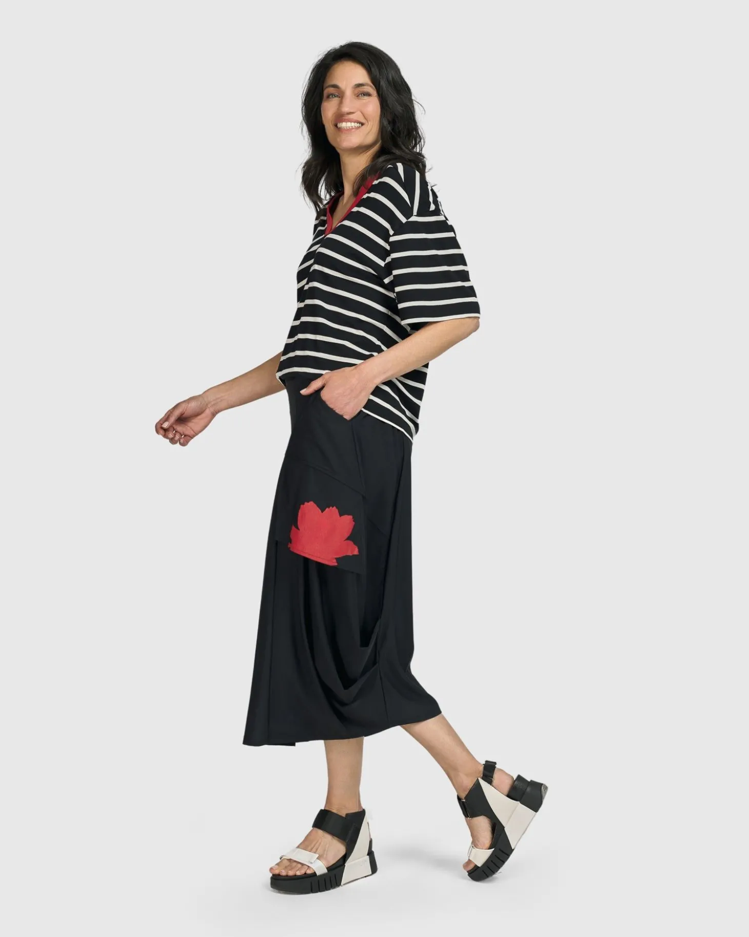 Women Alembika Tekbika Gotta Have Art Skirt, Flower