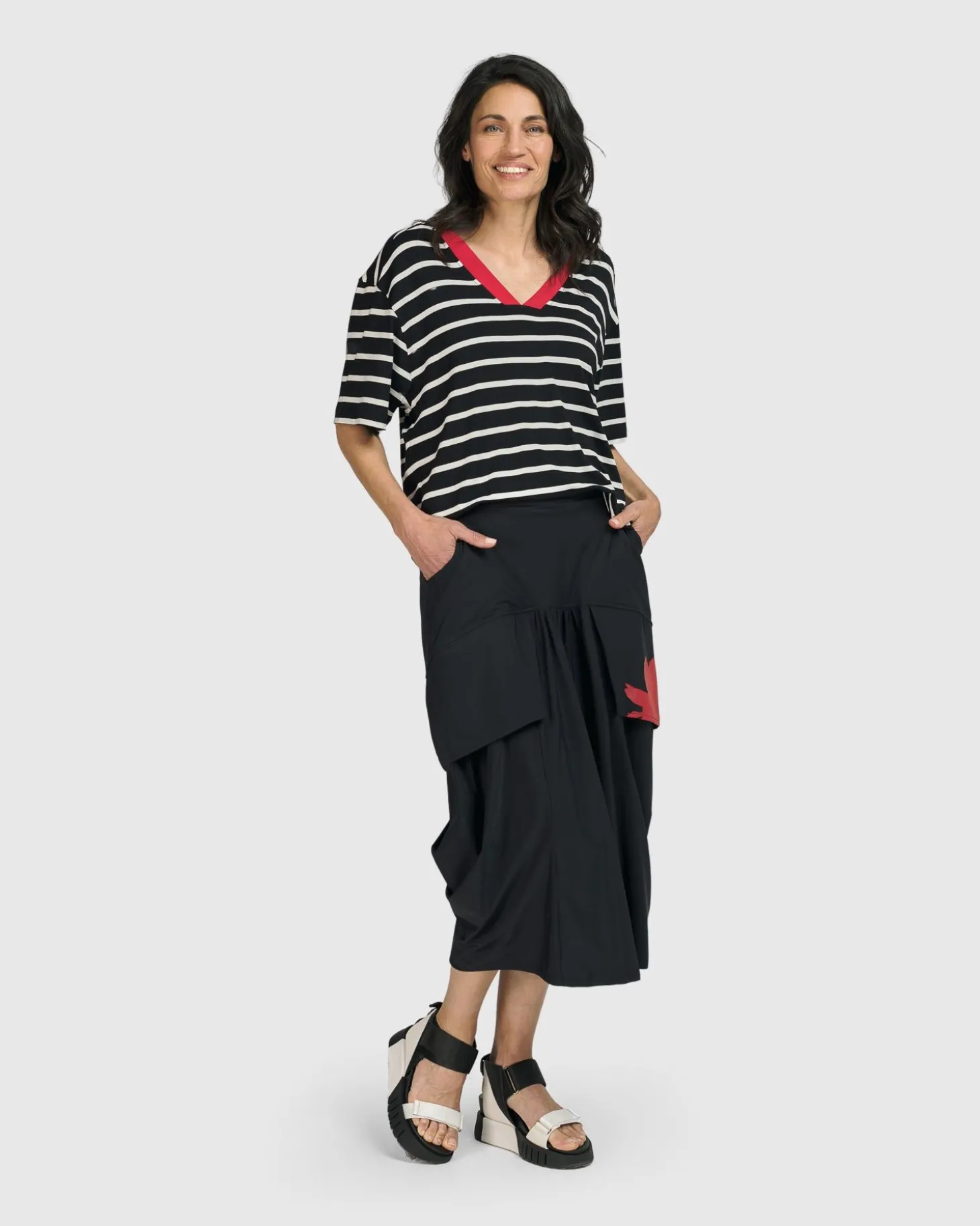 Women Alembika Tekbika Gotta Have Art Skirt, Flower