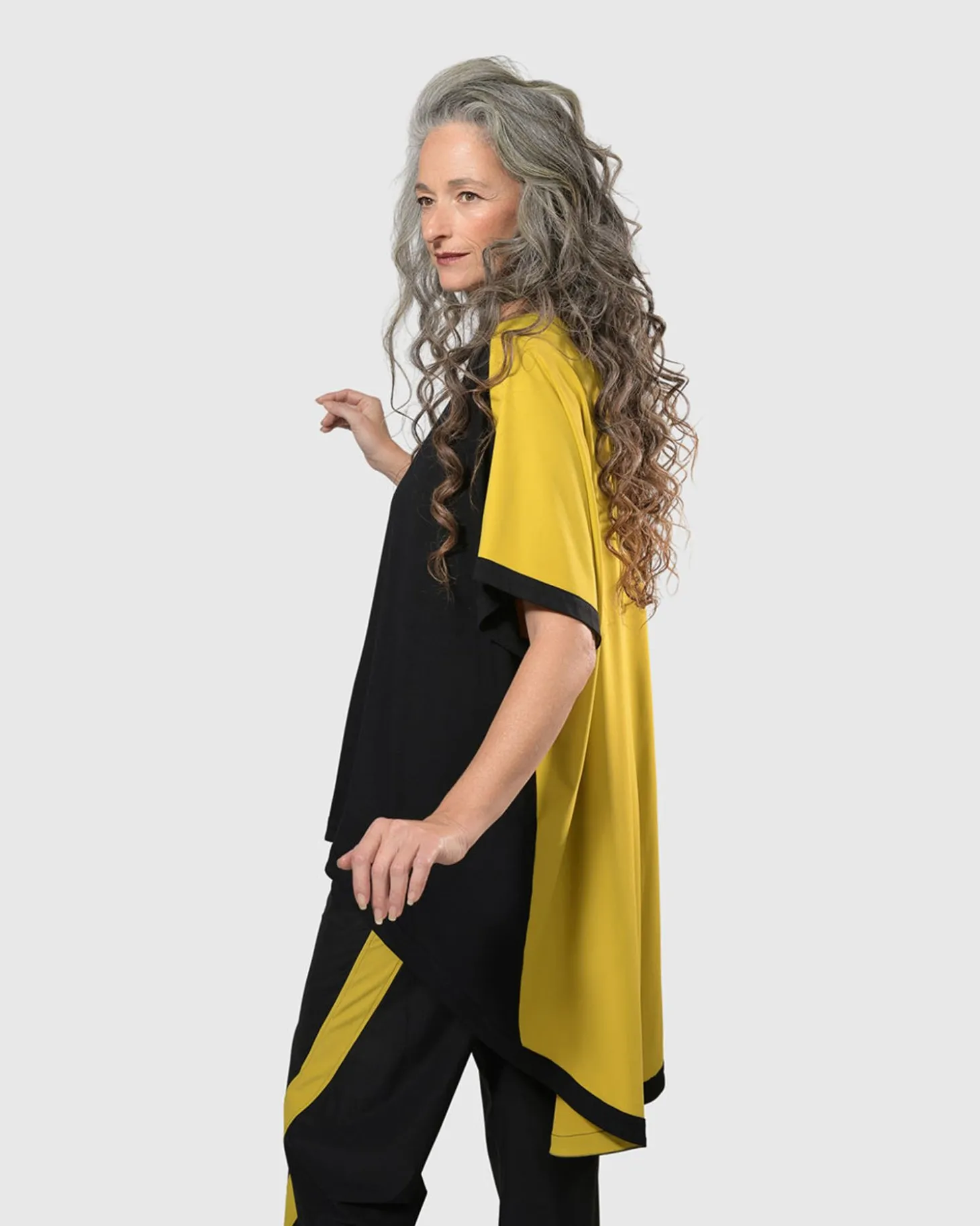 Women Alembika Tekbika Jessie Flow Pants, Yellow