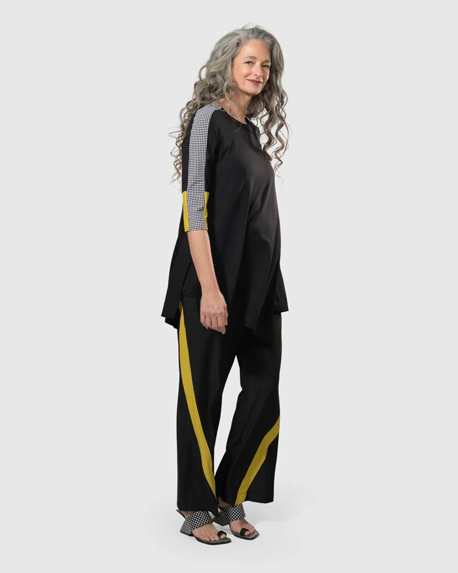 Women Alembika Tekbika Jessie Flow Pants, Yellow