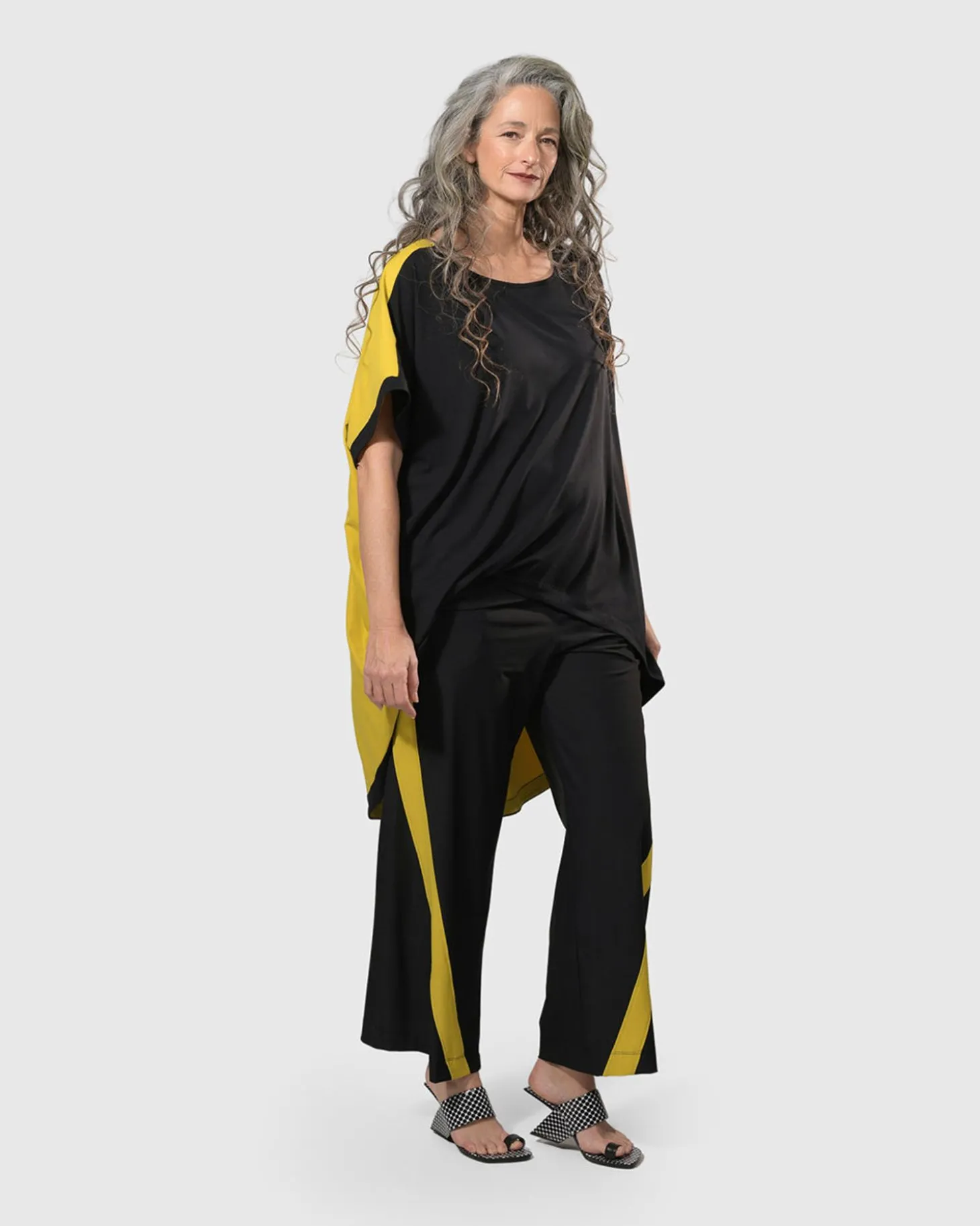 Women Alembika Tekbika Jessie Flow Pants, Yellow