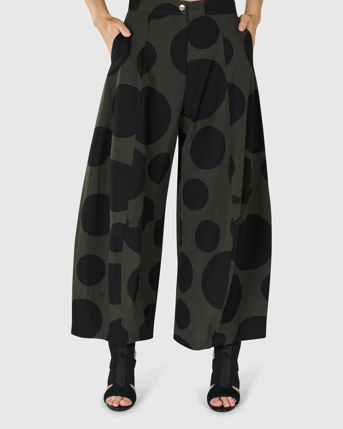 Women Alembika Urban Akira Balloon Pants, Khaki