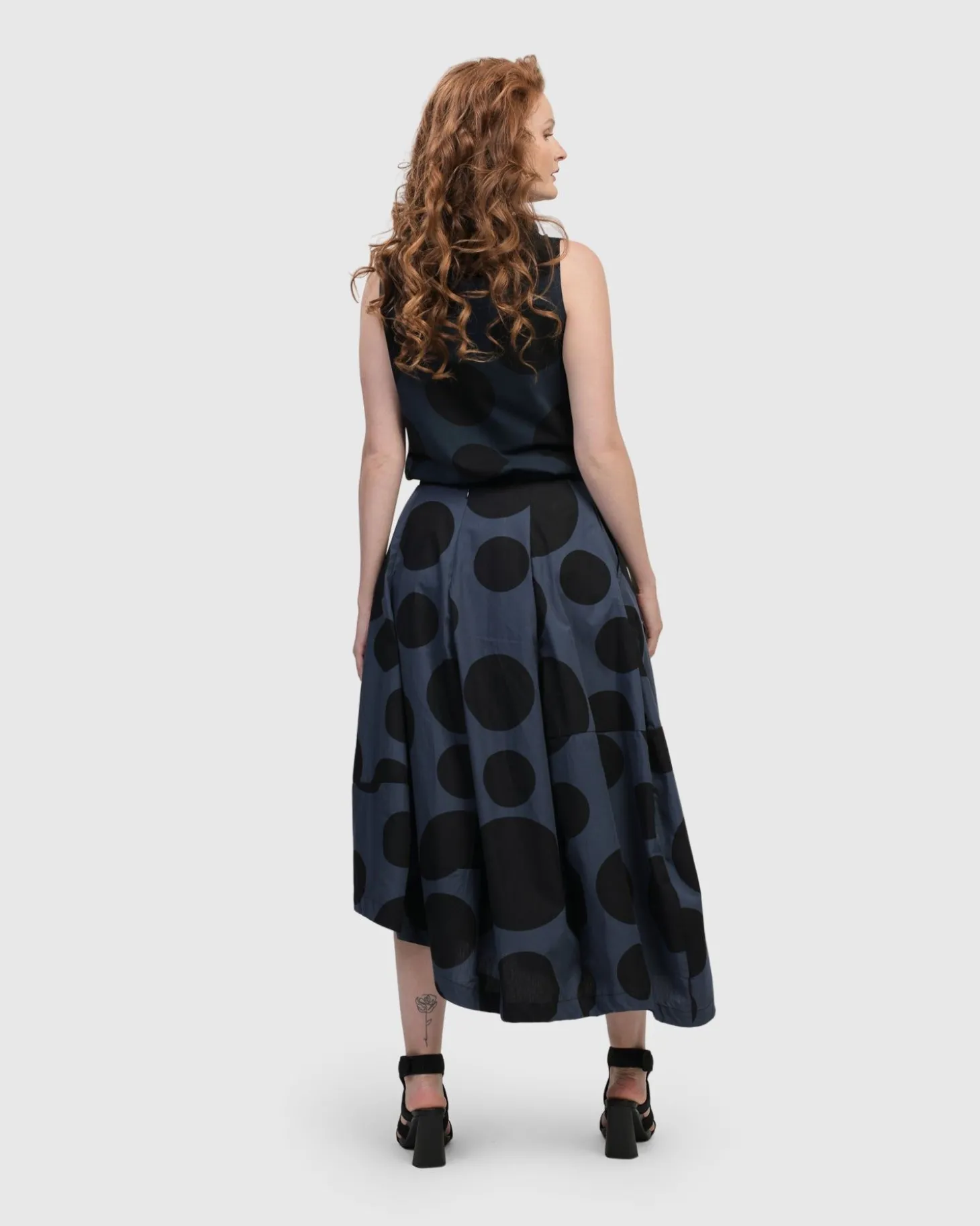 Women Alembika Urban Astrid Balloon Skirt, Navy