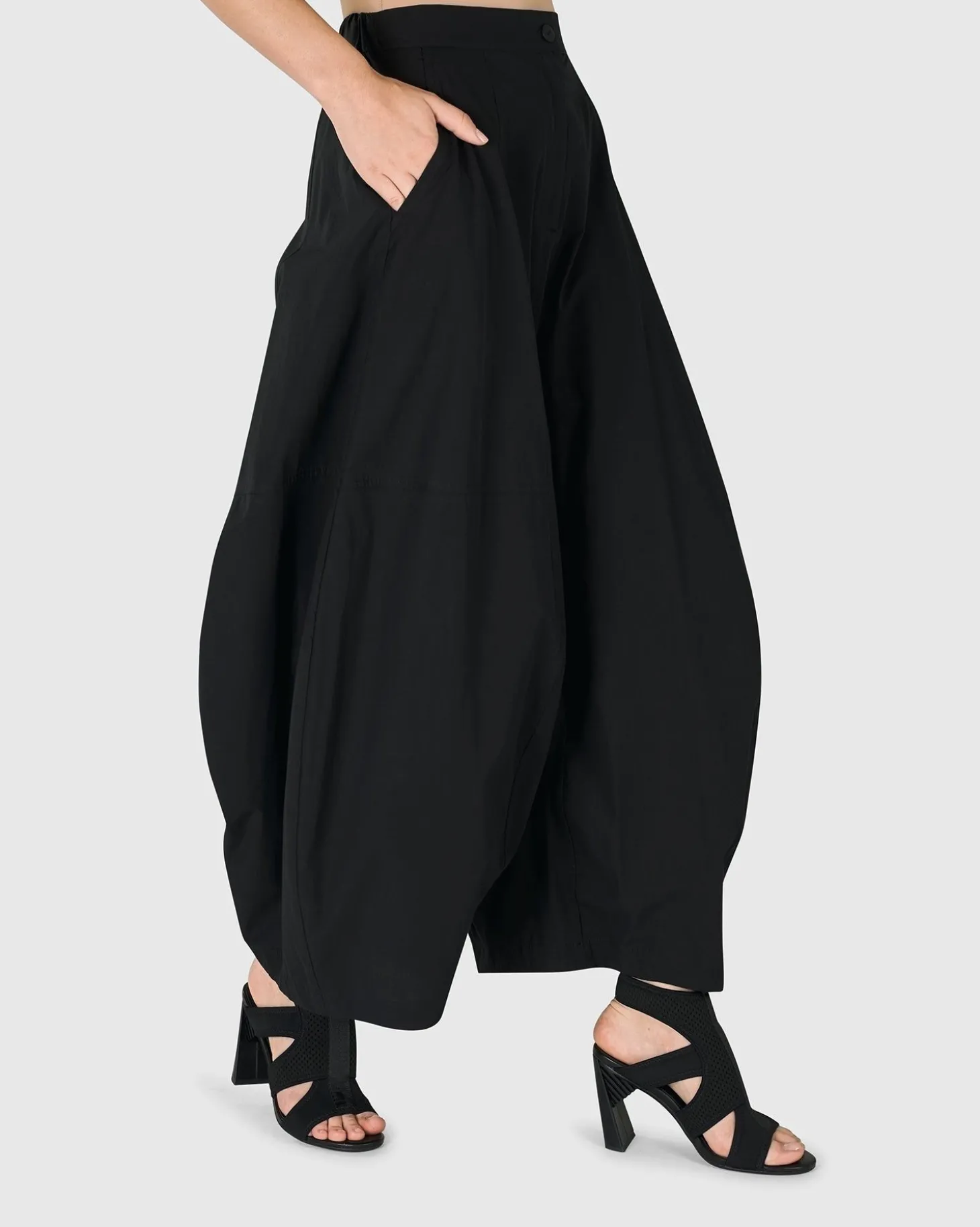 Women Alembika Urban Bowery Balloon Pants, Black