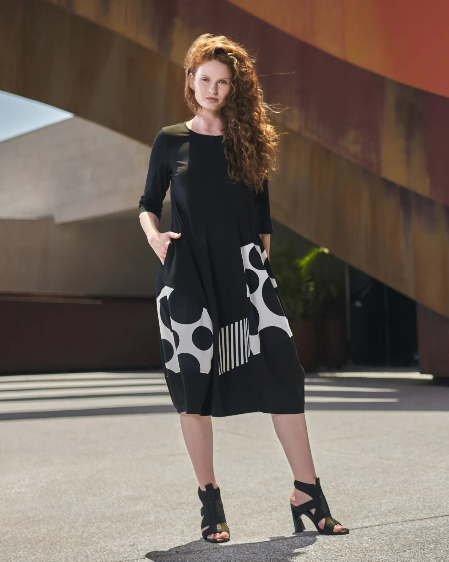 Women Alembika Urban Broadway Cocoon Dress, Mono