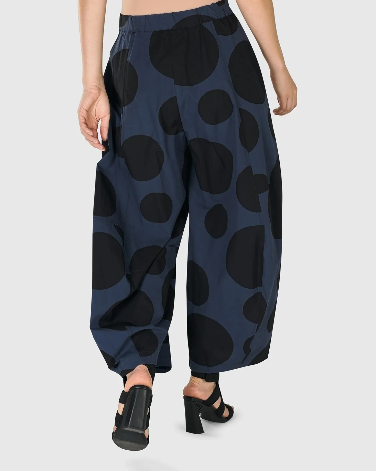 Women Alembika Urban Carnavale Balloon Pants, Navy