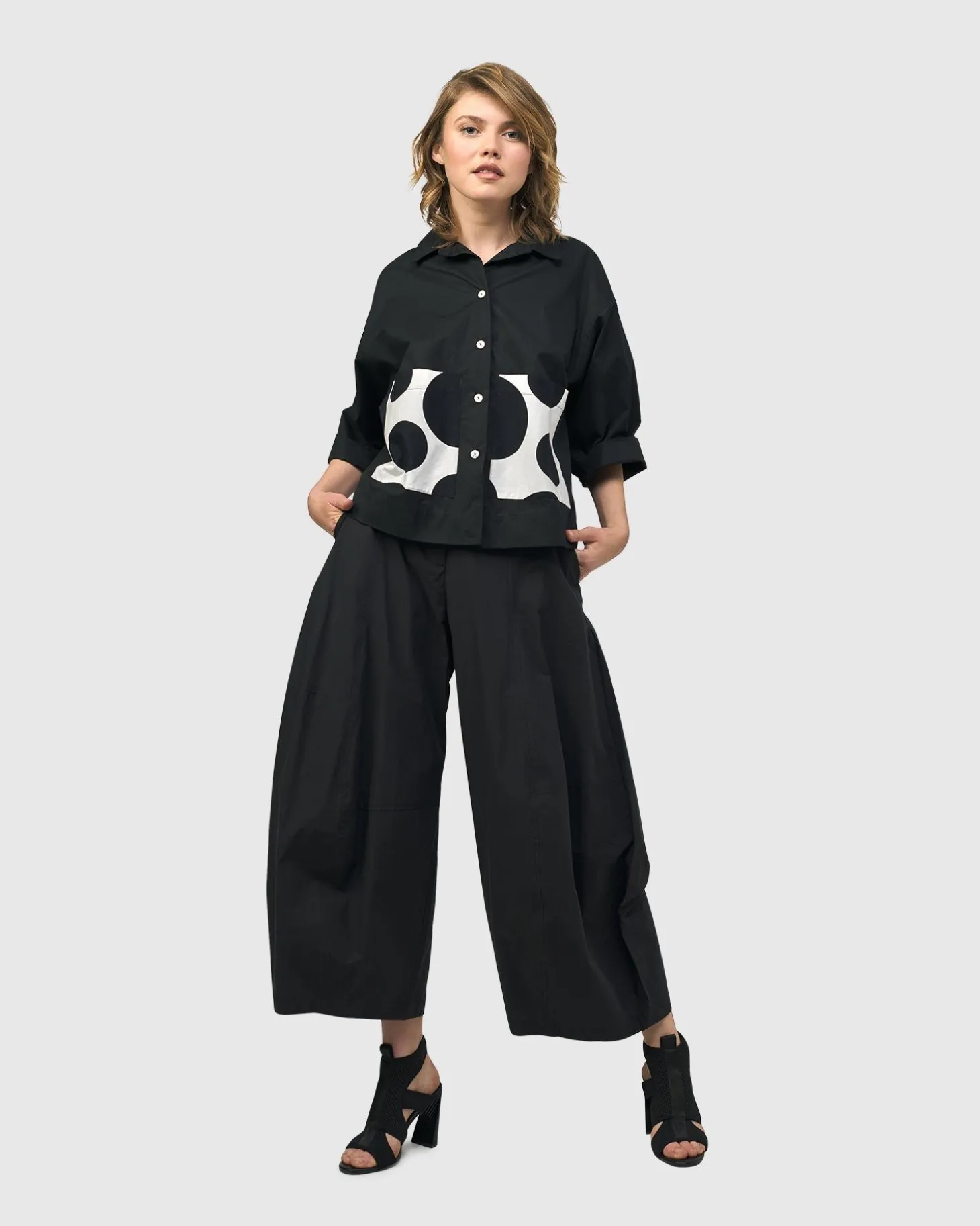 Women Alembika Urban Carnegie Cropped Shirt, Mono
