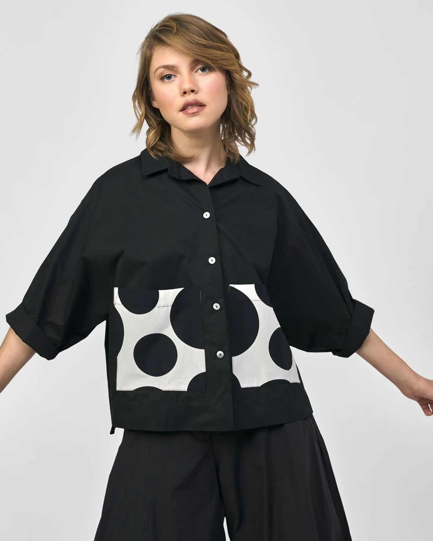 Women Alembika Urban Carnegie Cropped Shirt, Mono