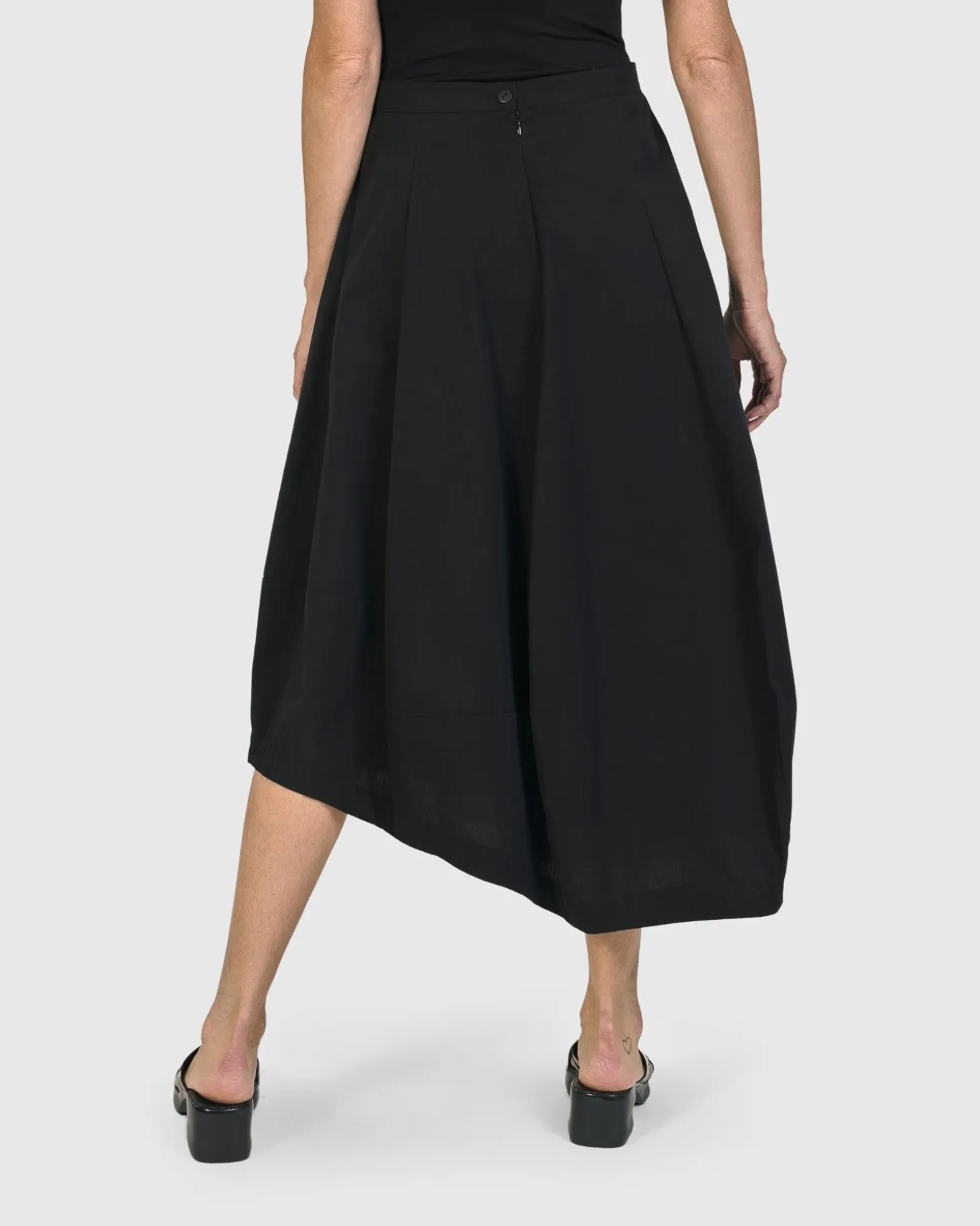 Women Alembika Urban Chelsea Skirt, Black