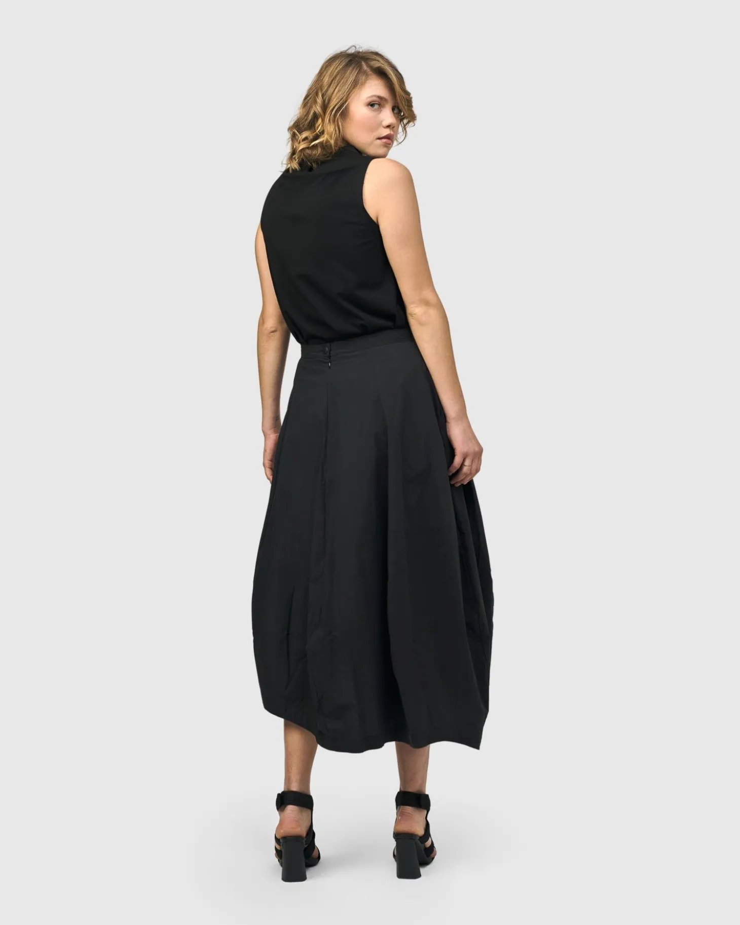 Women Alembika Urban Chelsea Skirt, Black