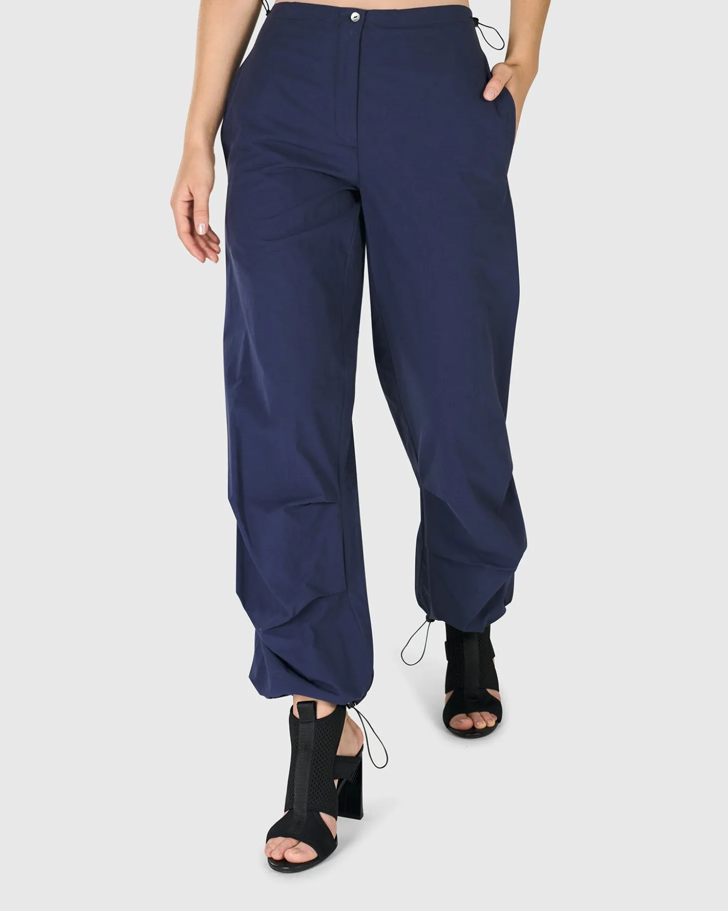 Women Alembika Urban Chica Cargo Pants, Navy