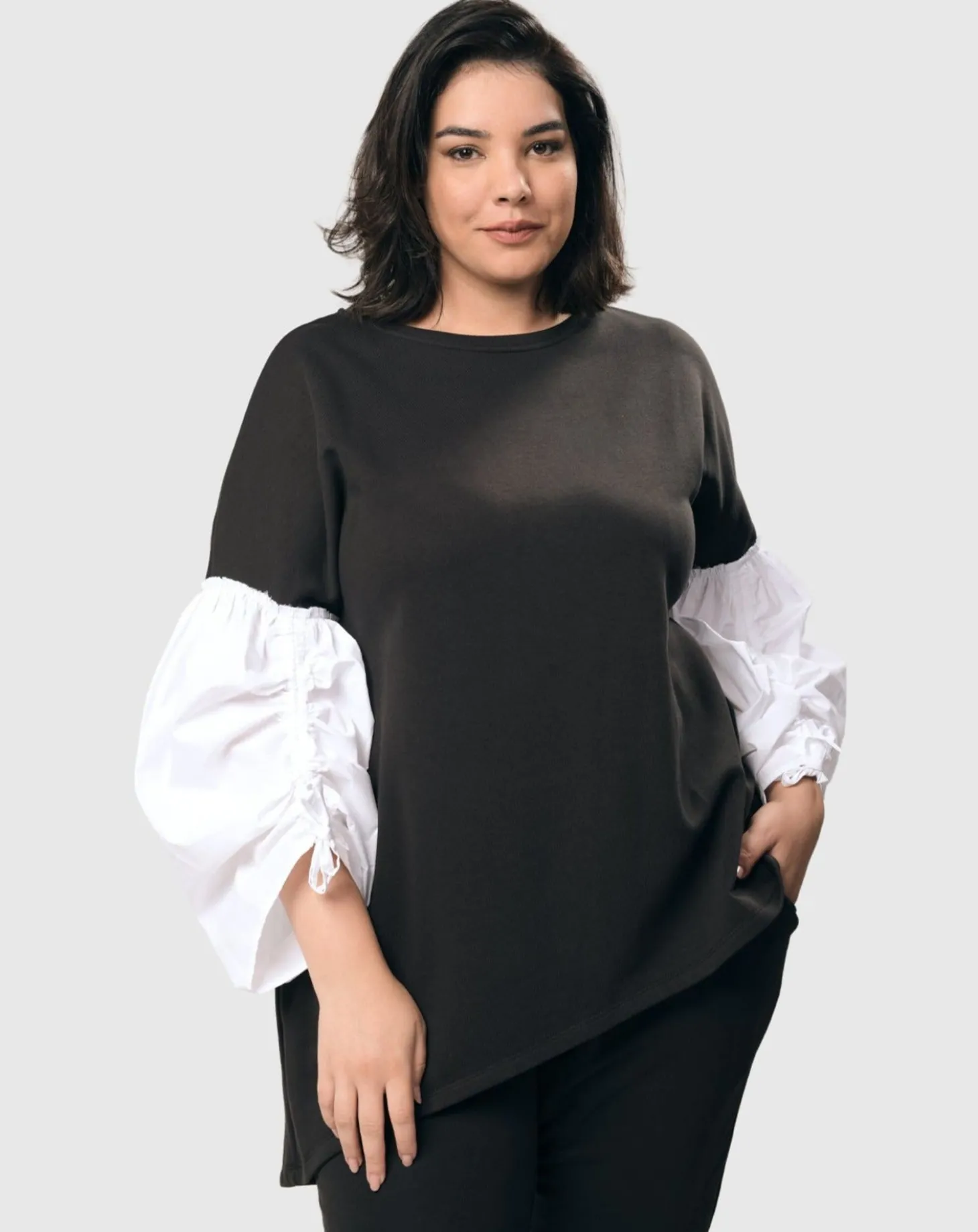Women Alembika Urban Cinch Tunic Top, White/Black