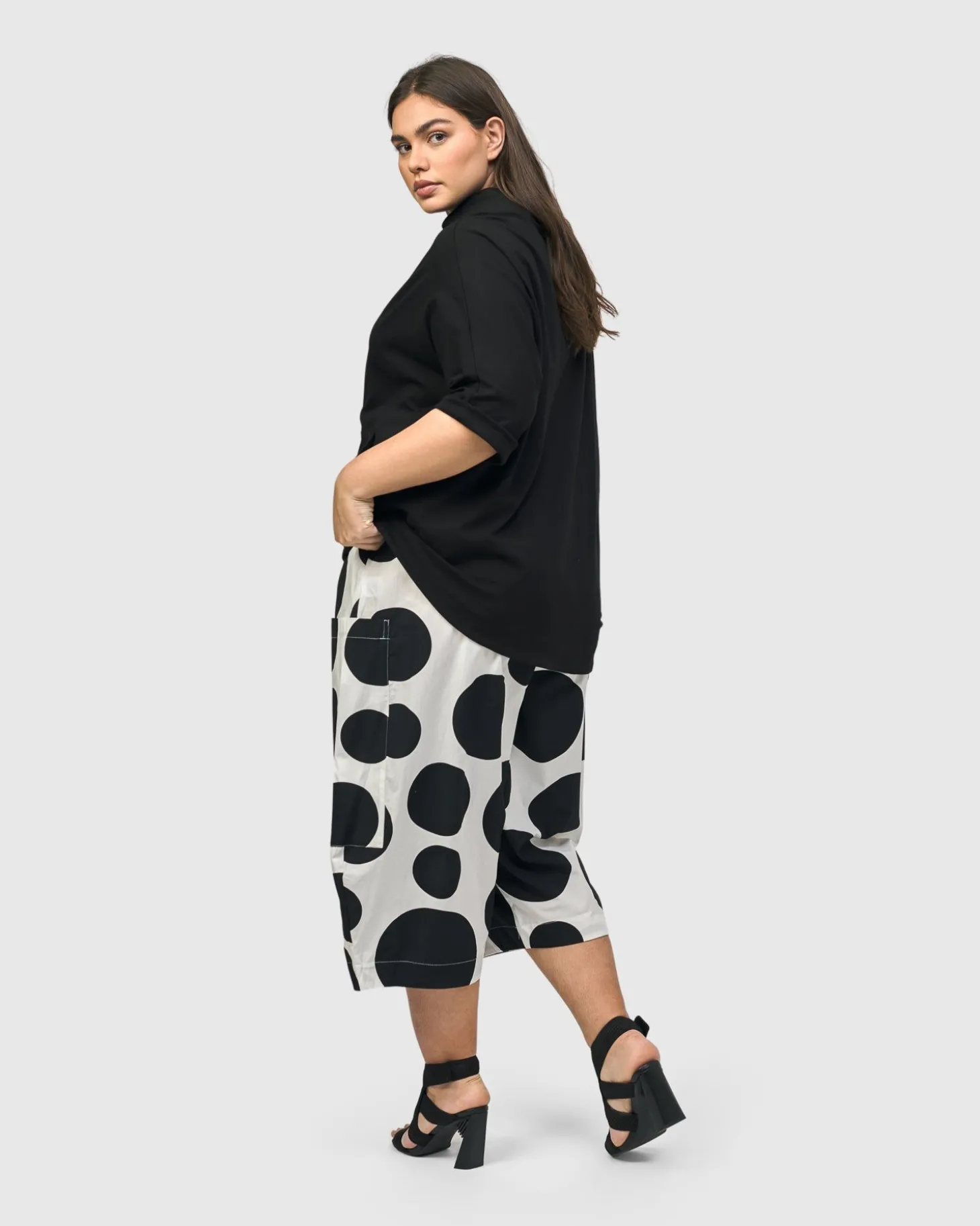 Women Alembika Urban Dot Barrel Pants, Mono