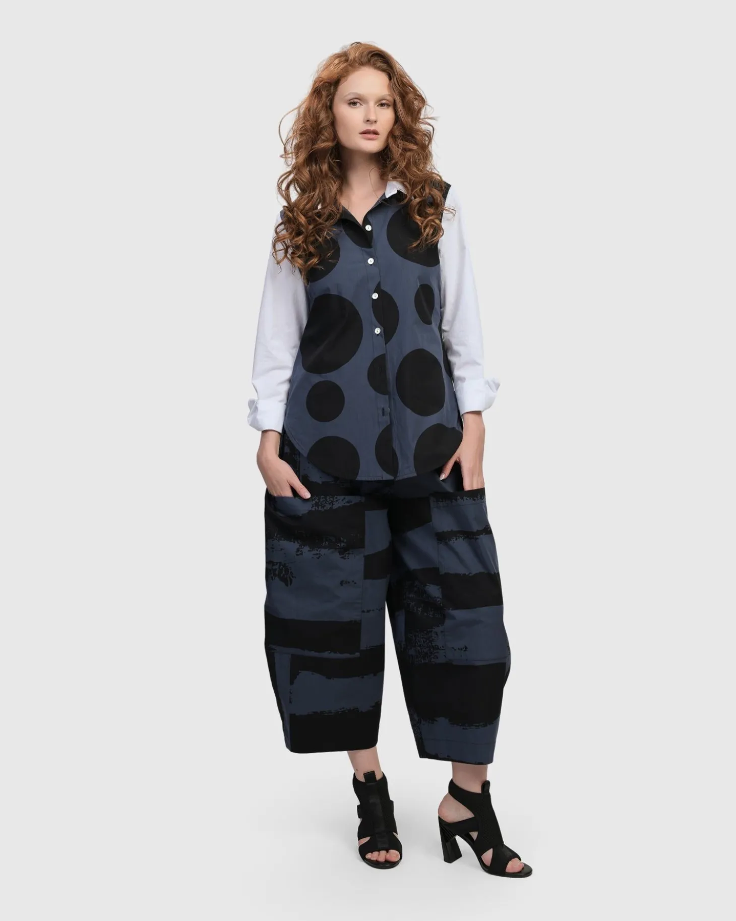 Women Alembika Urban Dots Button Down Shirt, Navy