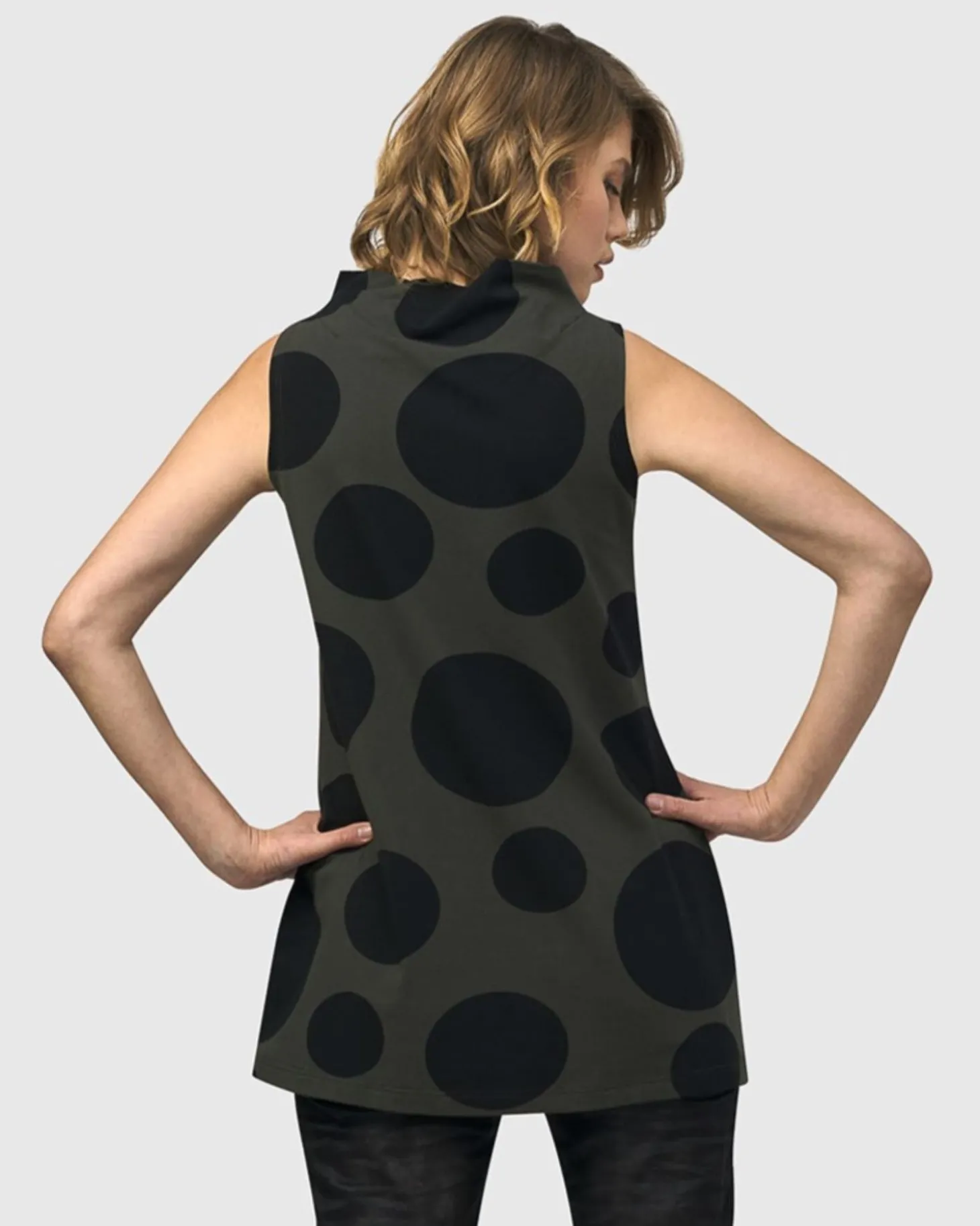Women Alembika Urban Dots Sleeveless Mockneck Top, Khaki