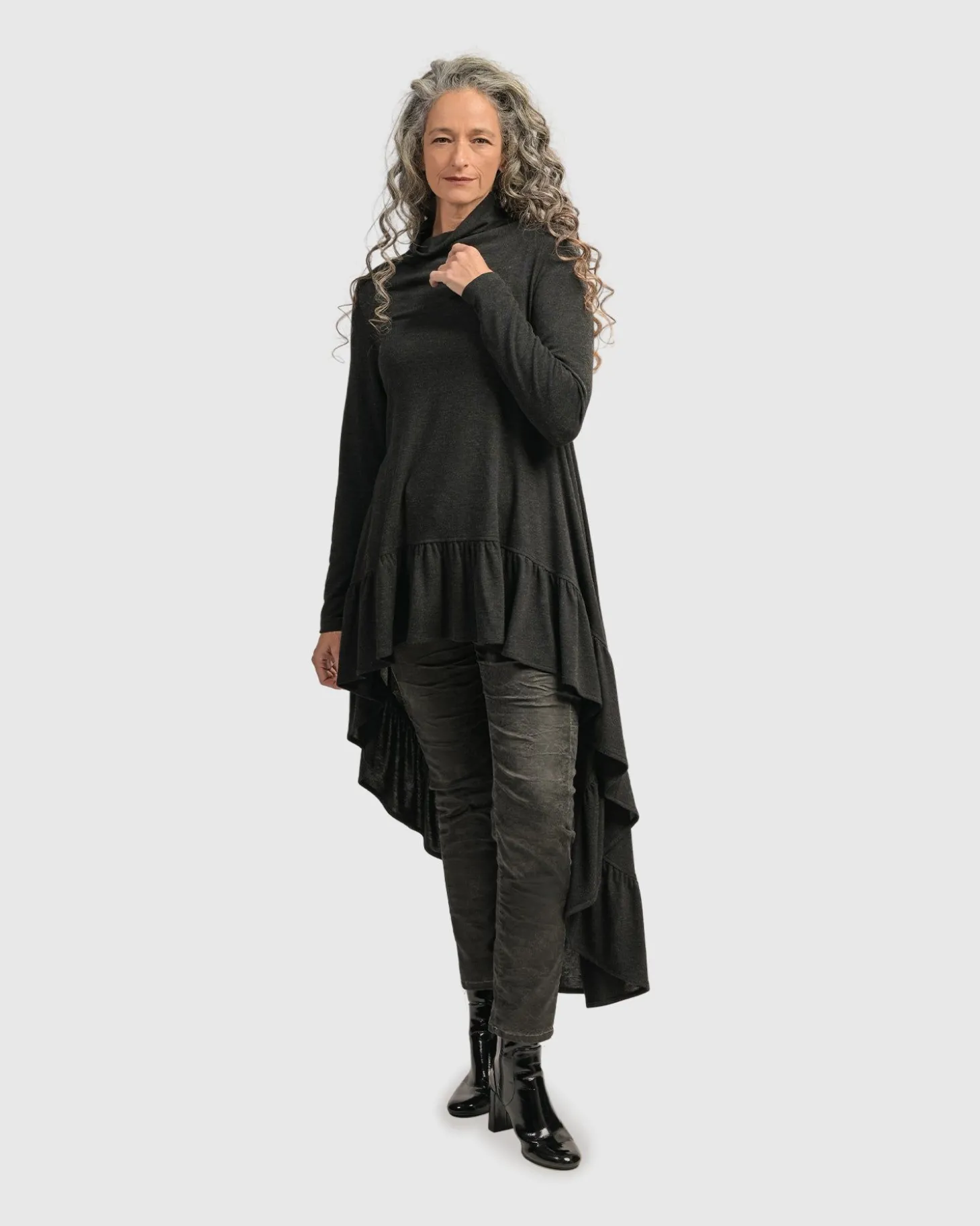 Women Alembika Urban Hi Lo Katniss Top, Charcoal