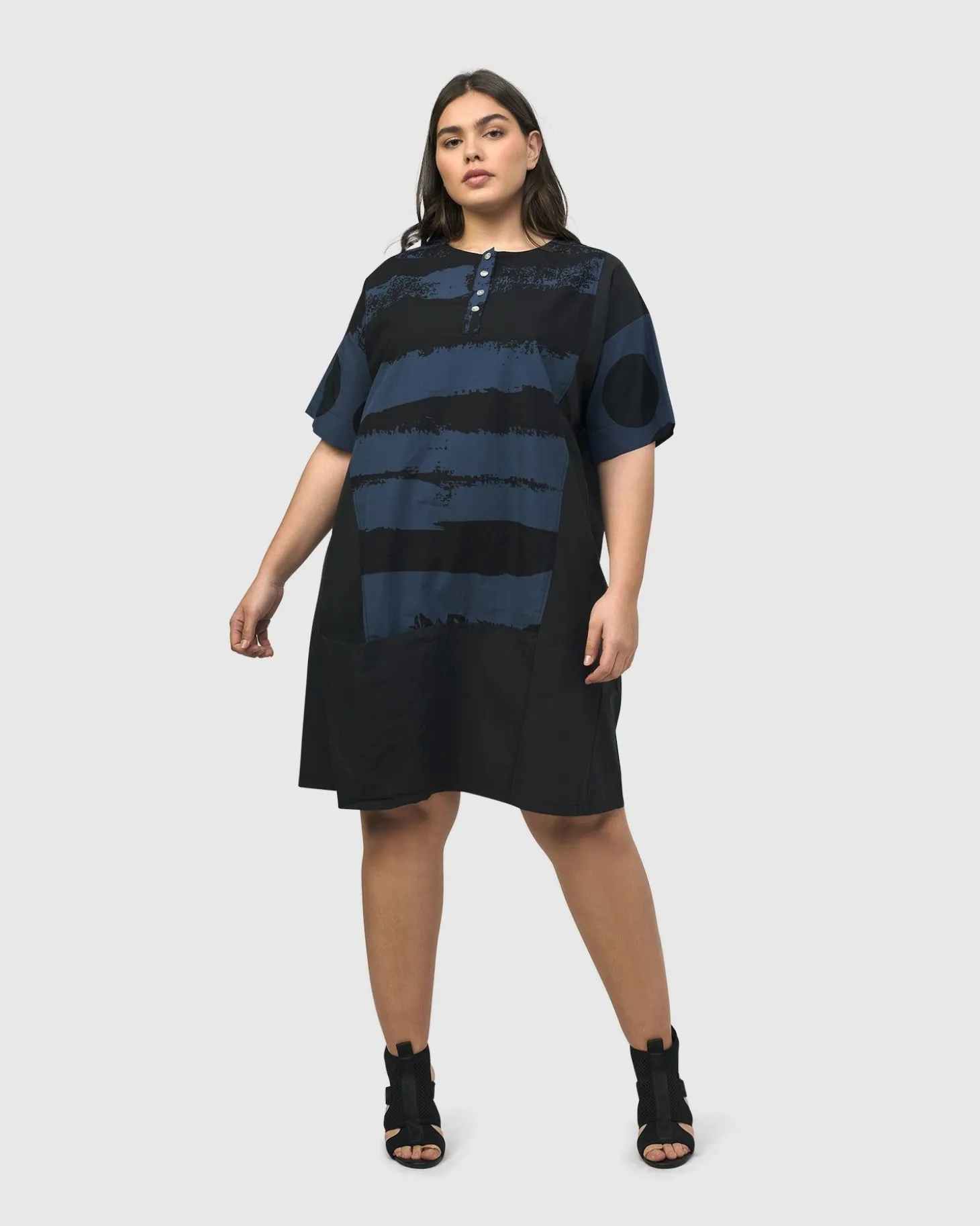 Women Alembika Urban Ipanema Shift Dress, Navy