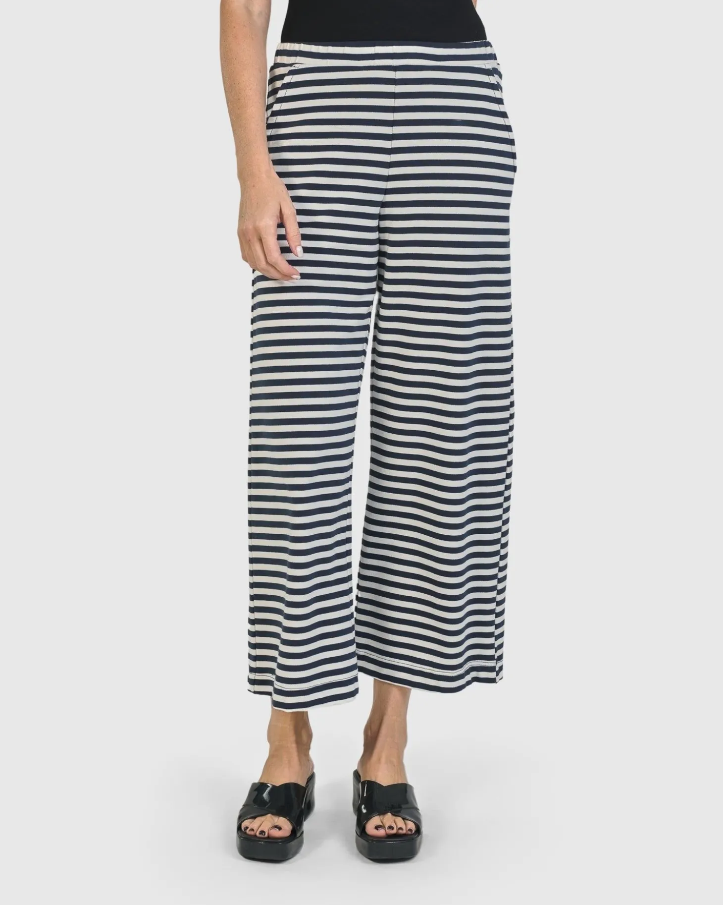 Women Alembika Urban Lagoa Striped Pants, Navy