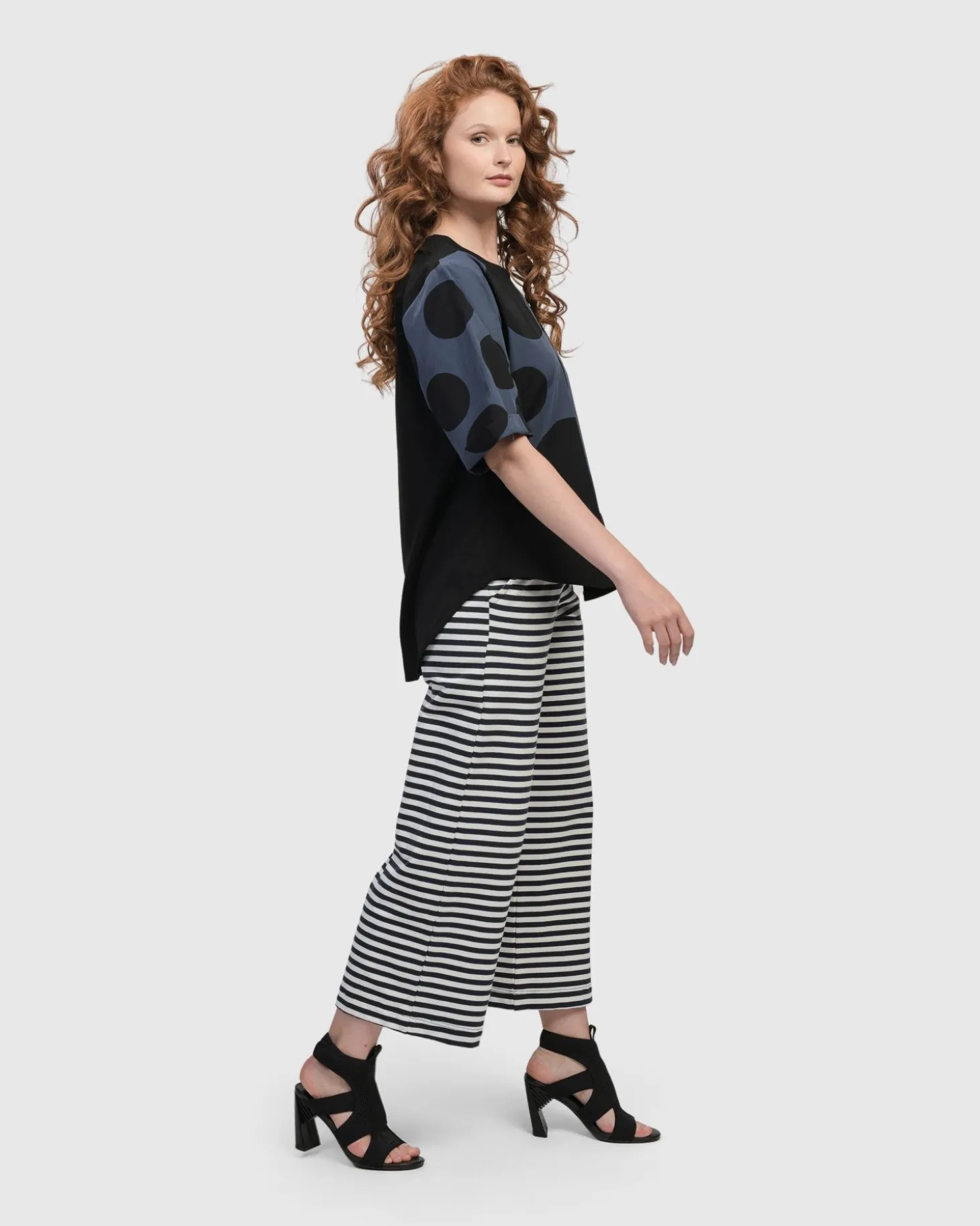 Women Alembika Urban Lagoa Striped Pants, Navy