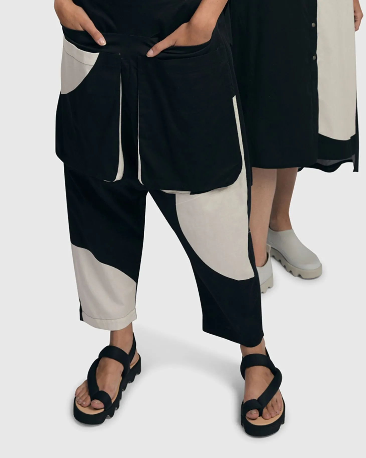 Women Alembika Urban Lennon Pocket Pants, Black