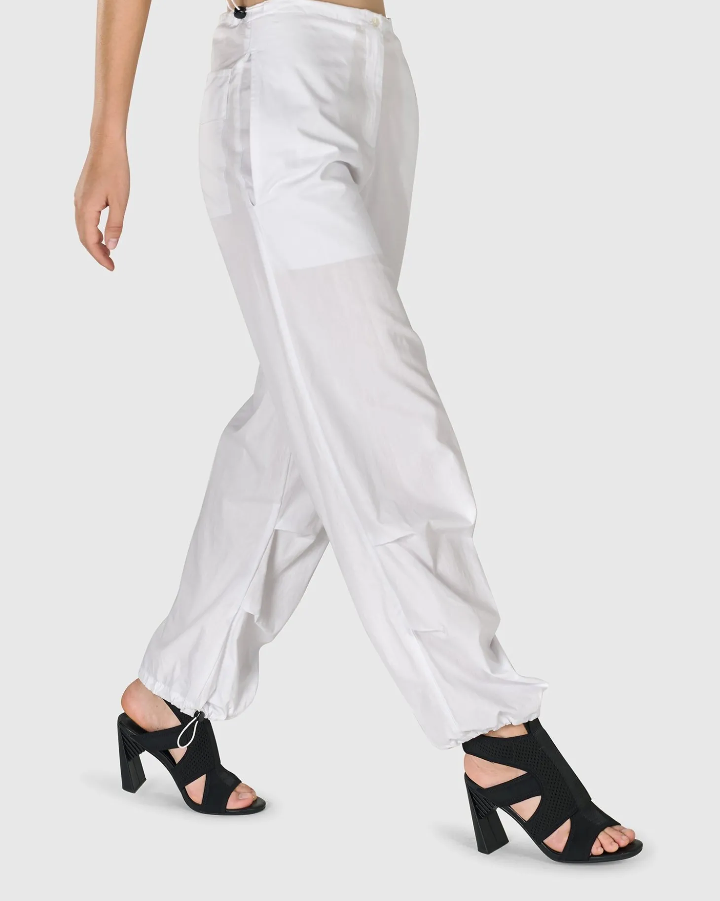 Women Alembika Urban Ludlow Cargo Pants, White
