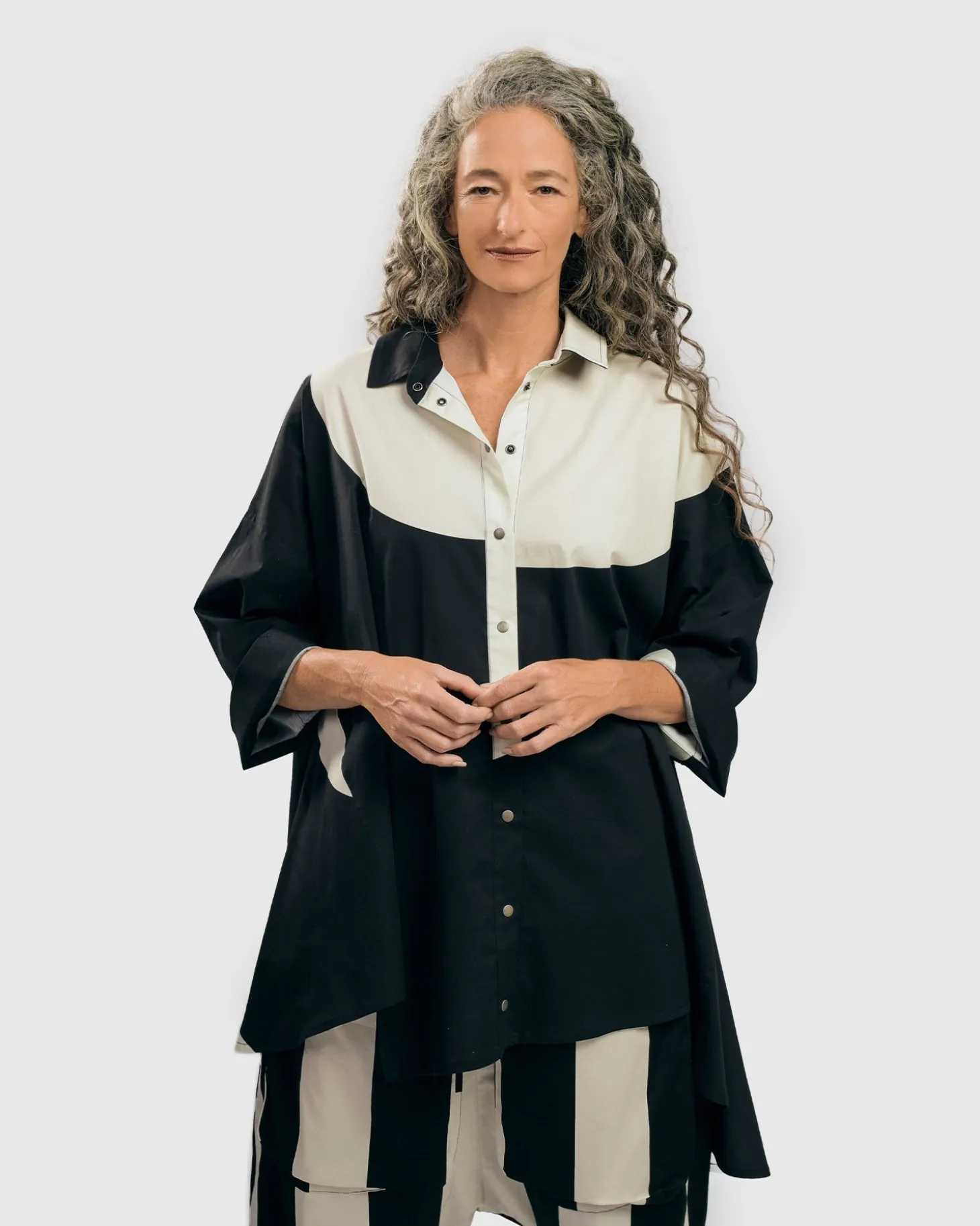 Women Alembika Urban Madison Tunic Shirt, Black/White
