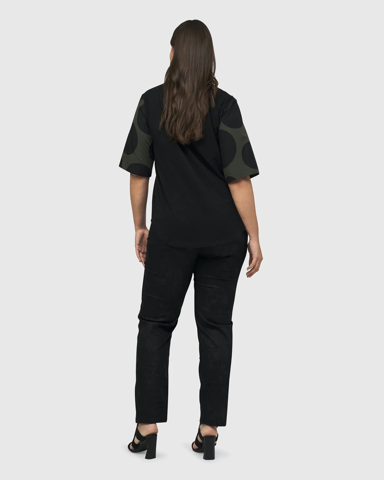 Women Alembika Urban Miyazaki Dots Tee, Khaki