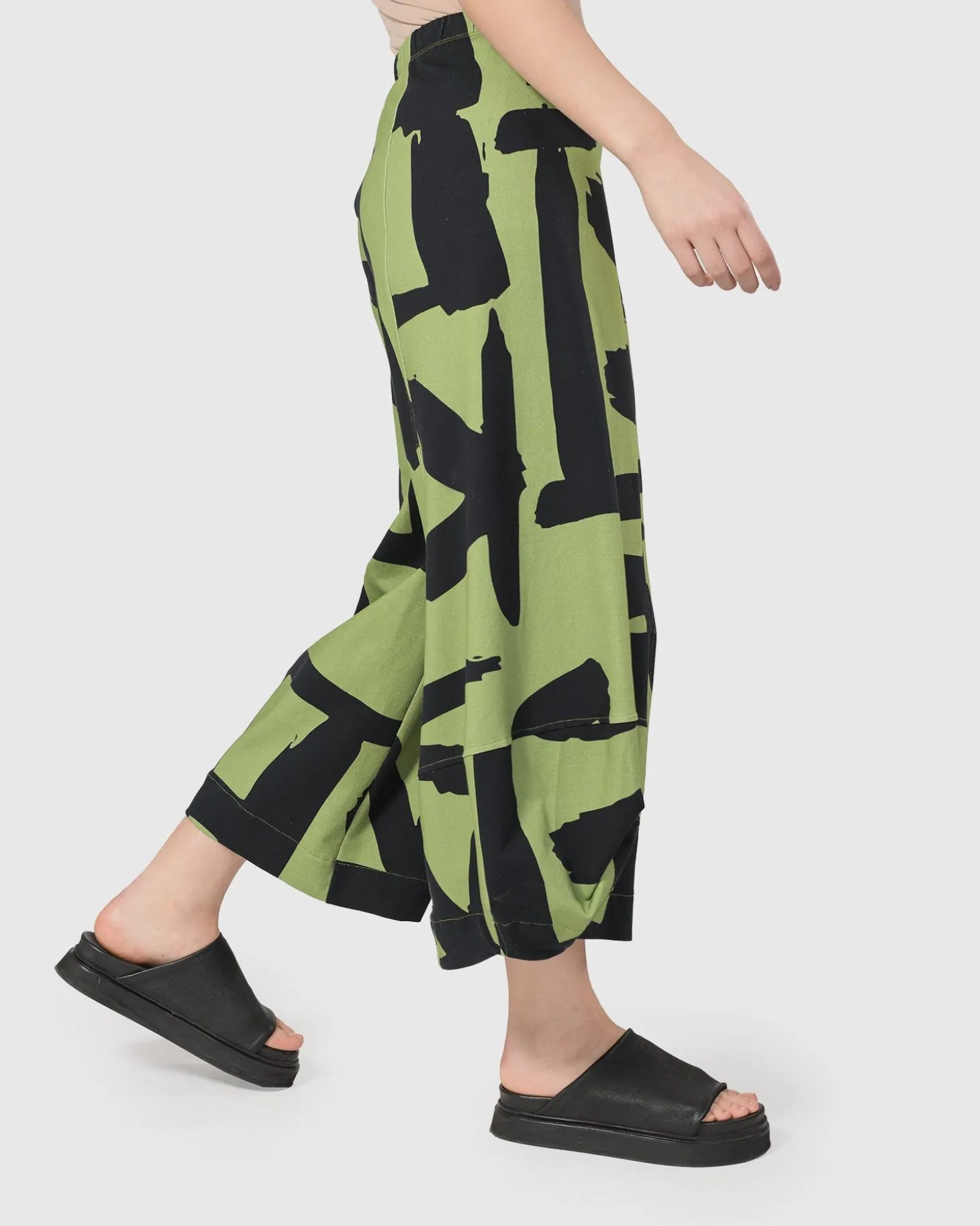 Women Alembika Urban Ripley Punto Pants, Green Marker
