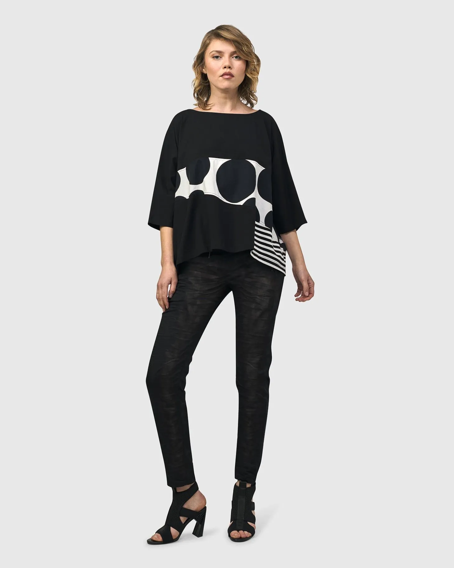 Women Alembika Urban Rockefeller Dots Boxy Tee, Mono
