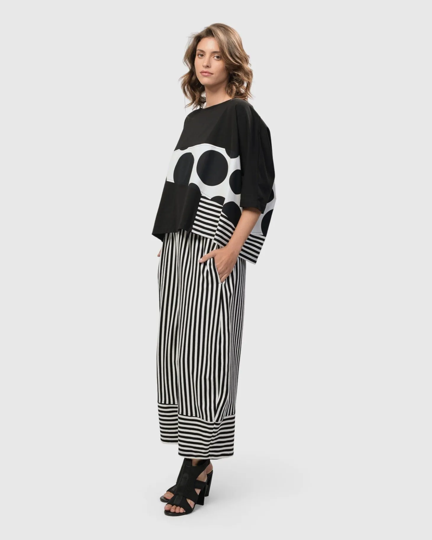 Women Alembika Urban Rockefeller Dots Boxy Tee, Mono