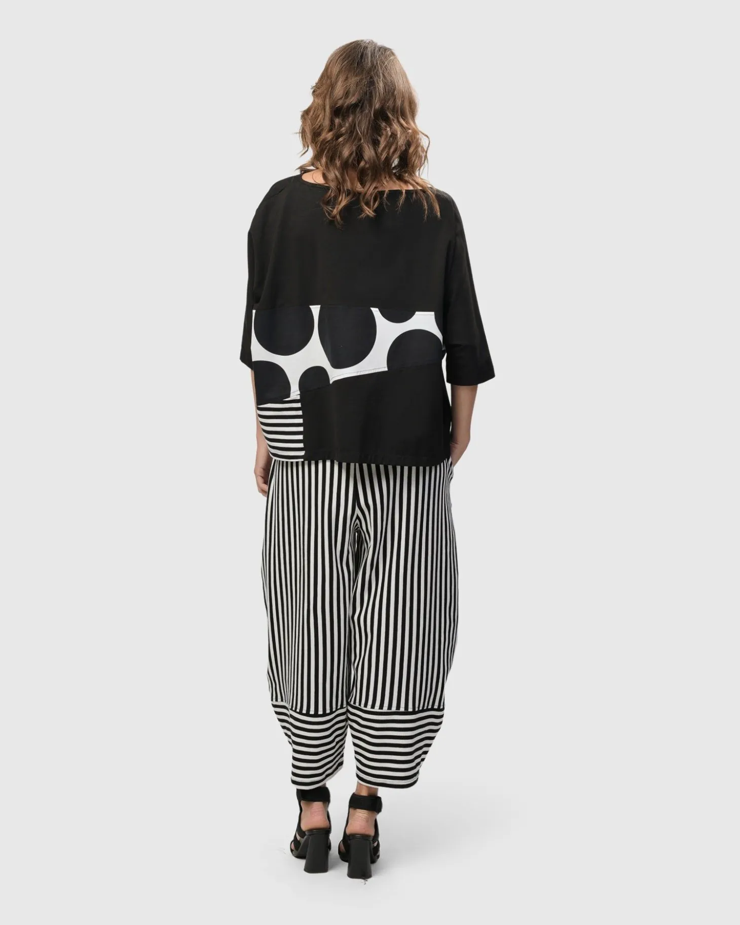 Women Alembika Urban Rockefeller Dots Boxy Tee, Mono